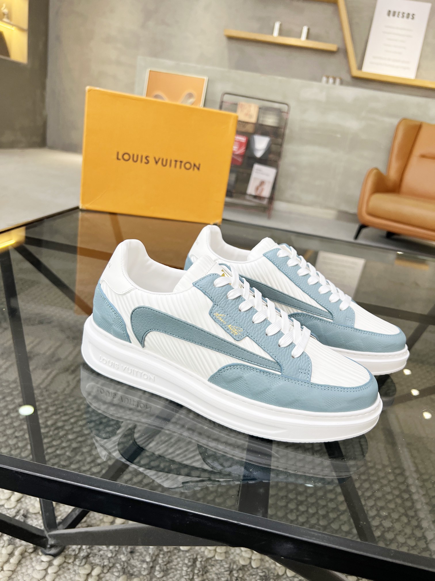 [TOP] Louis Vuitton LV Men's Shoes - White