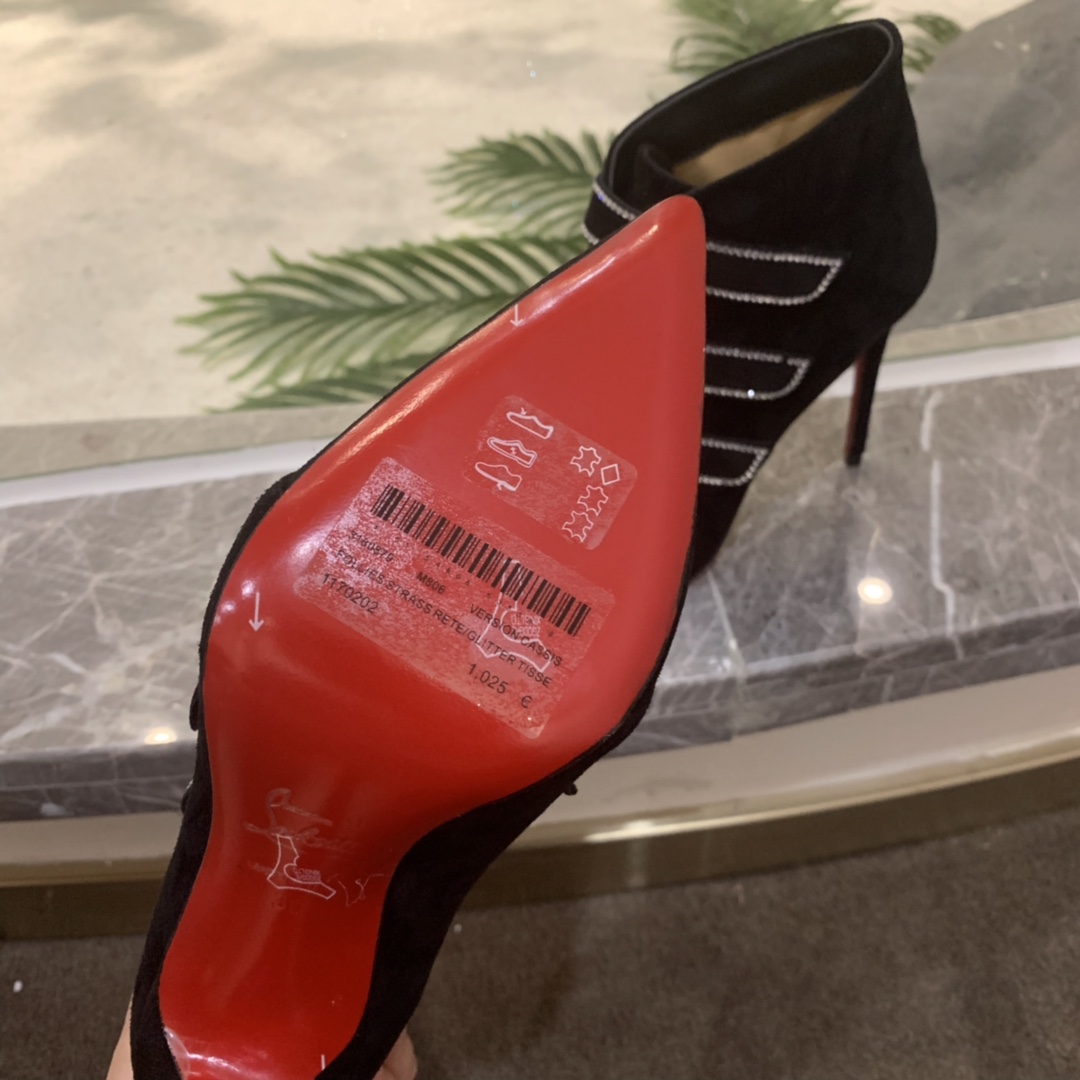 [TOP] Christian Louboutin Short Boots - Black