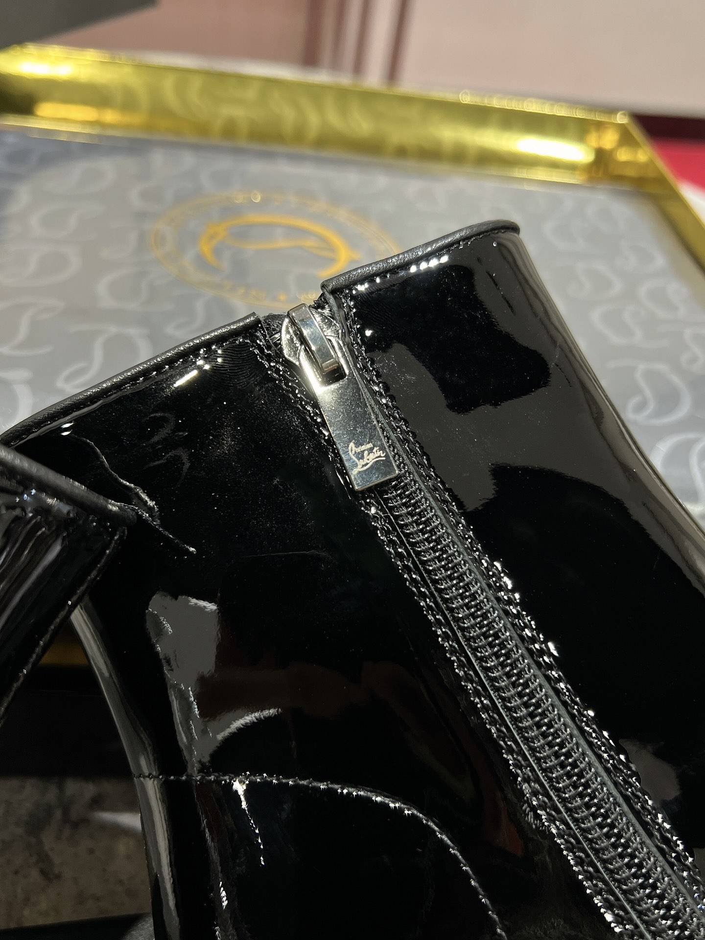 [TOP] Christian Louboutin Short Boots - Black