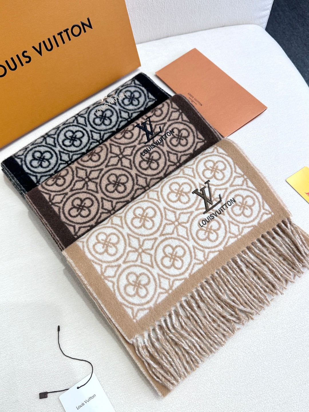 [TOP] Louis Vuitton LV Wool Scarf 35x200cm - 3 Color