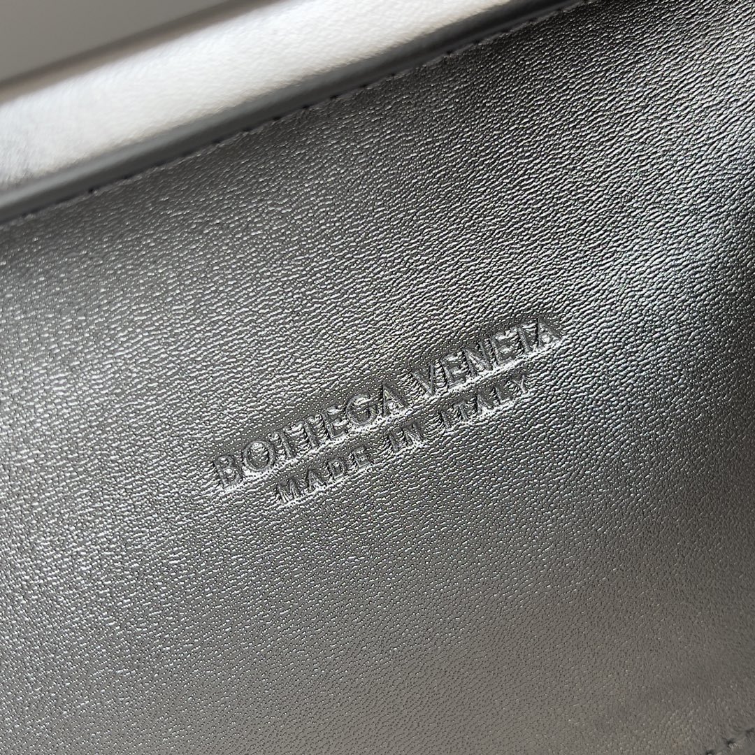 [TOP] Bottega Veneta BV Knotladies Evening Bag with Strap 20.5 cm - Silver