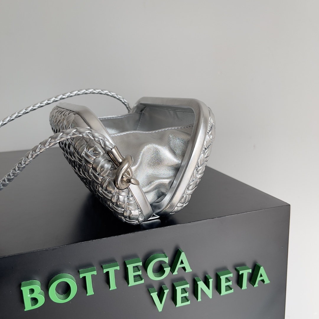 [TOP] Bottega Veneta BV Knotladies Evening Bag with Strap 20.5 cm - Silver