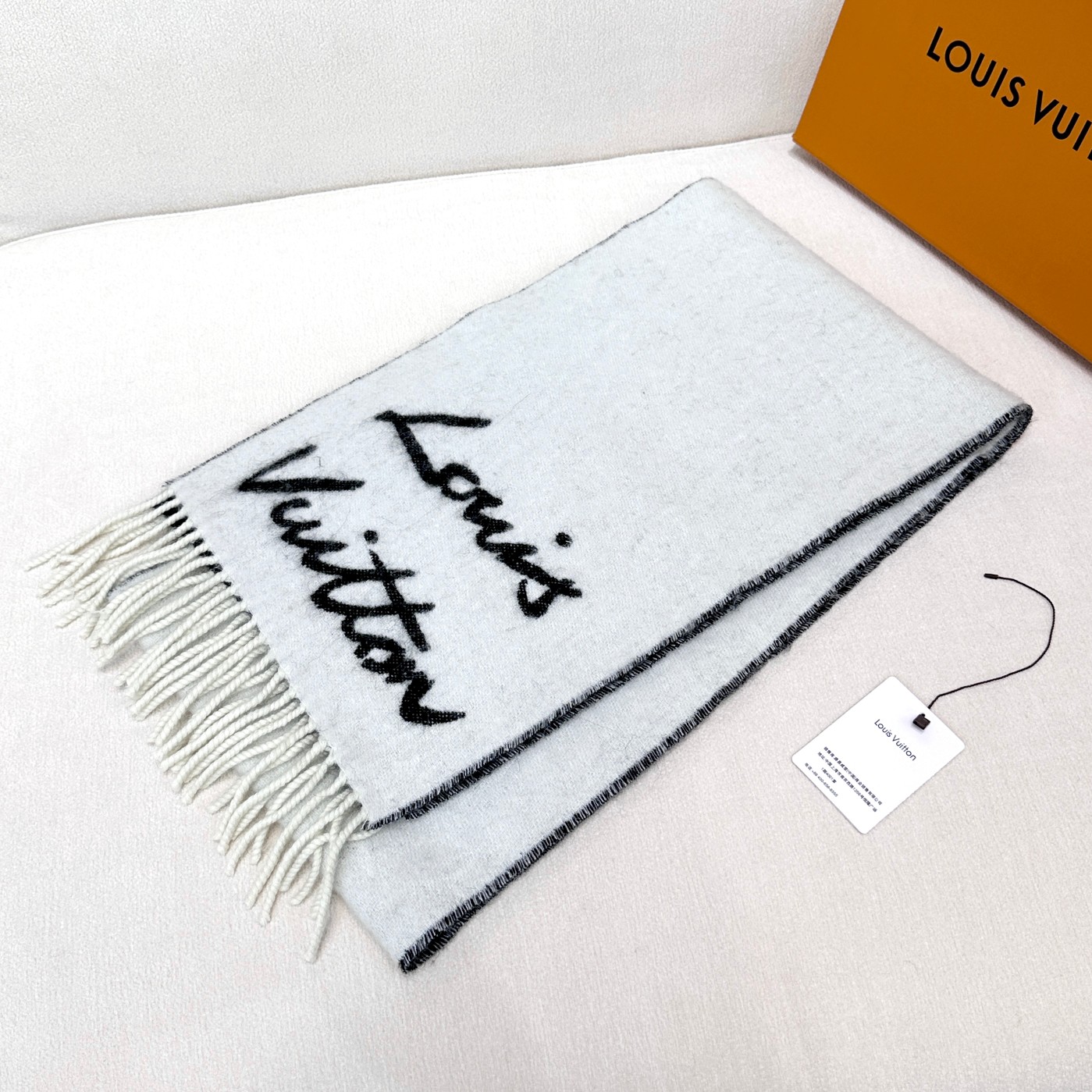 [TOP] Louis Vuitton LV Fluffygram Scarf 220x25cm - Black and White