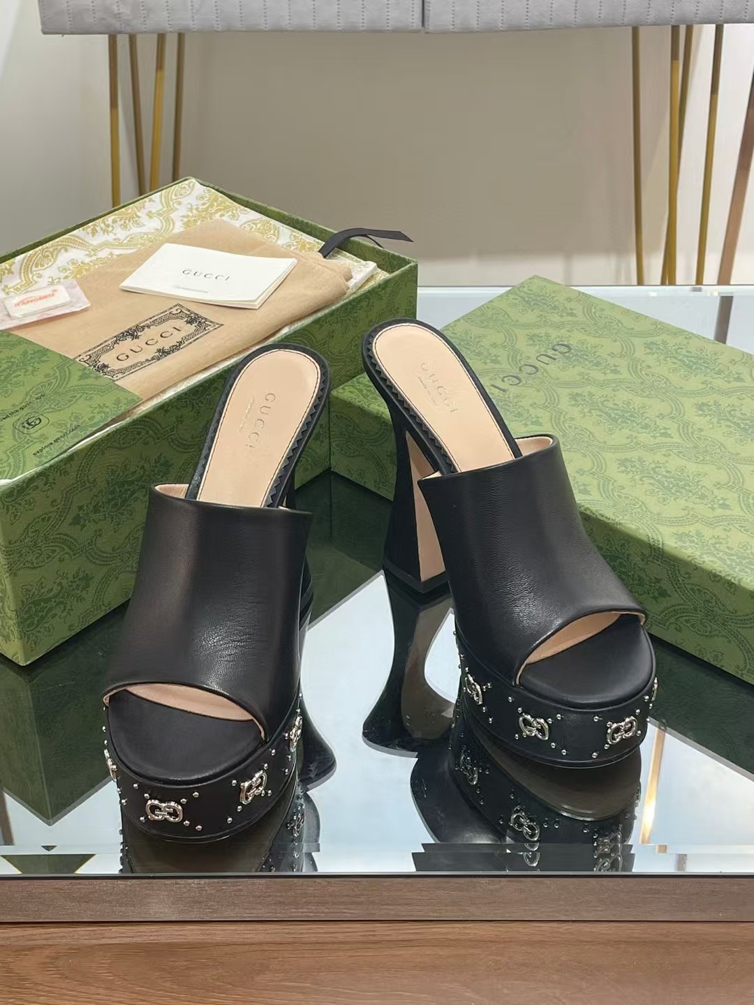 [TOP] GUCCI GG Leather Platform Mules Shoes - 7 Color