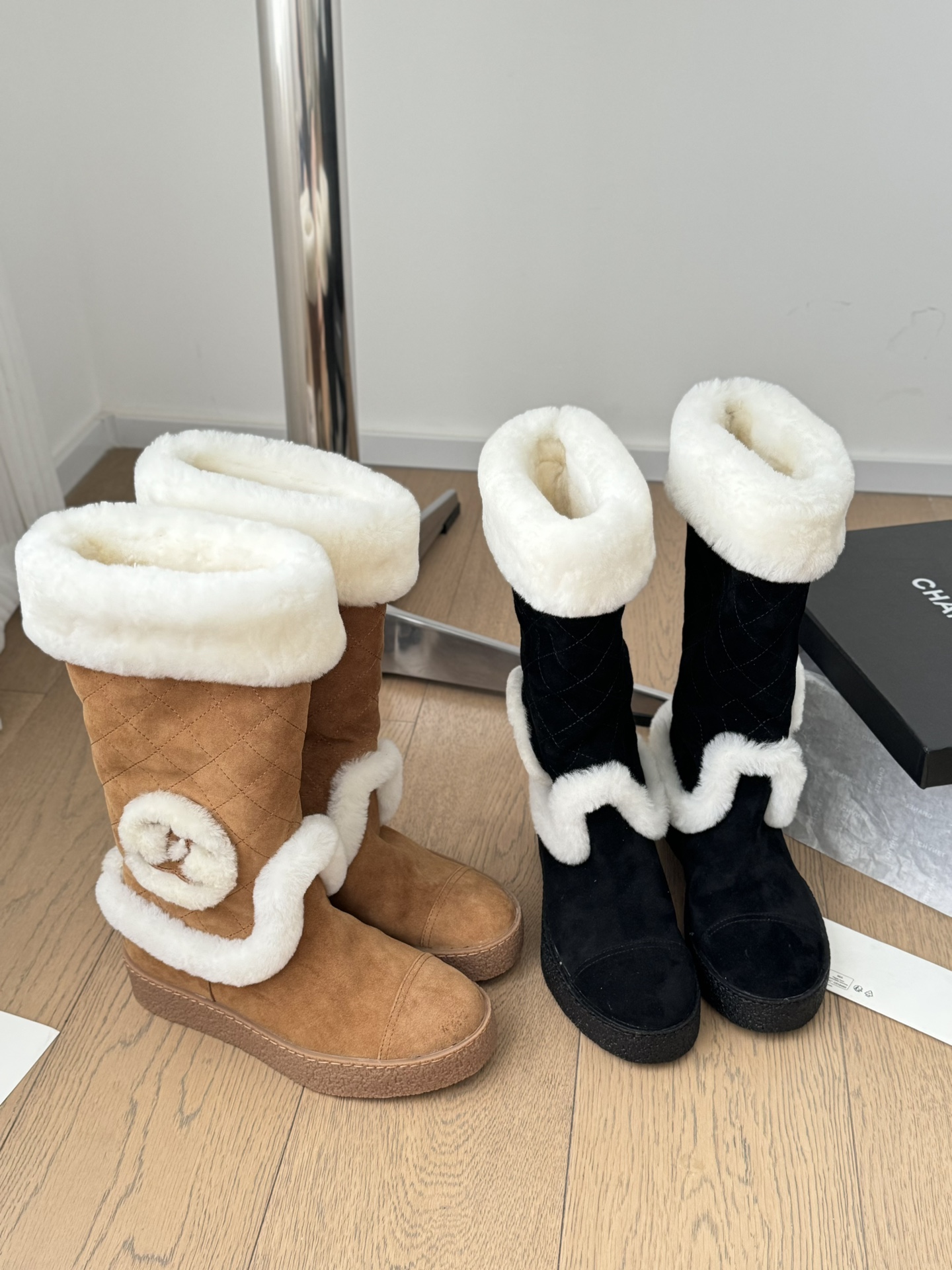 [TOP] CHANEL Wool Boots - 2 Color