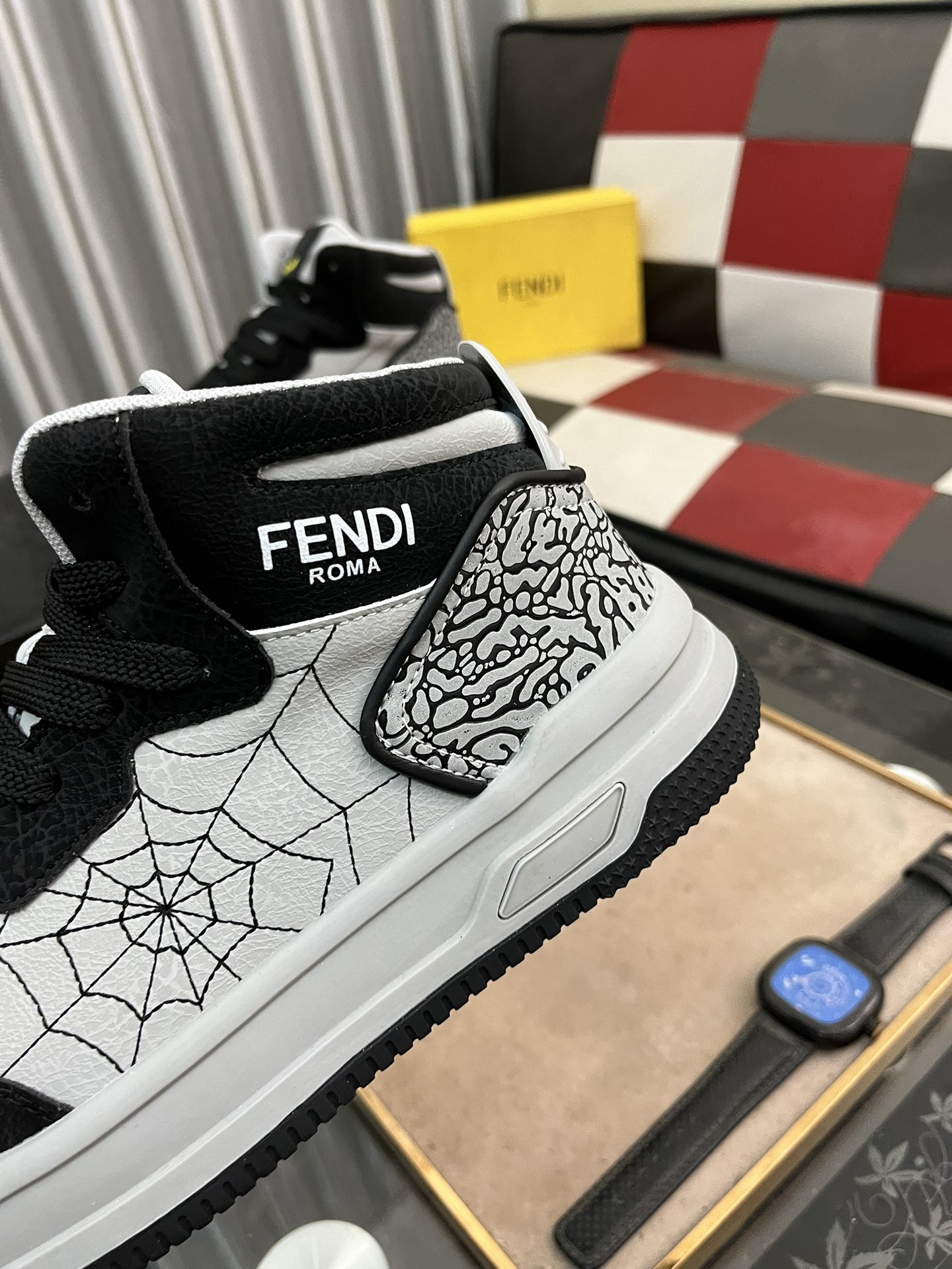 [TOP] FENDI Men's Shoes - Grey
