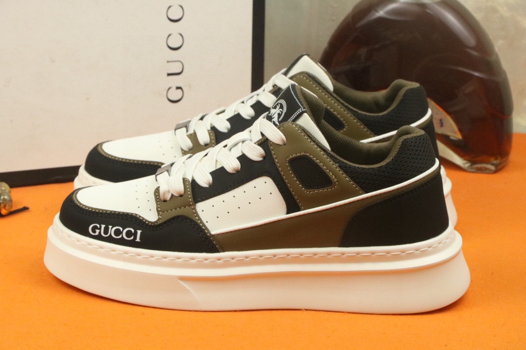 [TOP] GUCCI  SNEAKER-2 Colors