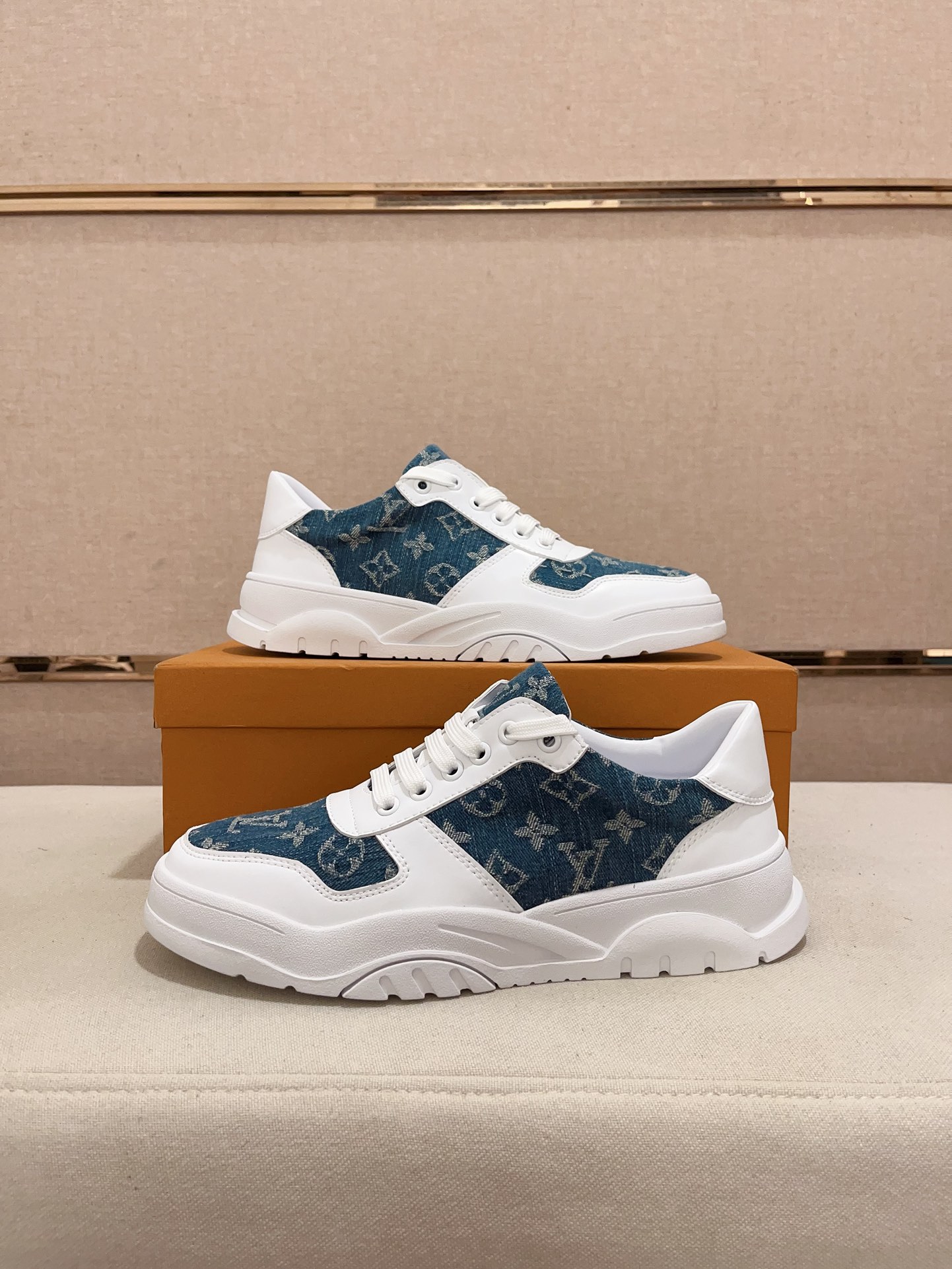 [TOP] Louis Vuitton LV Men's Shoes - 2 Colors