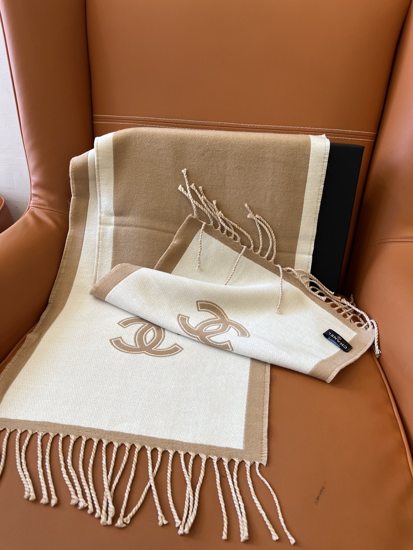 [TOP] CHANEL CC Wool Scarf 34X184 cm - 2 Color