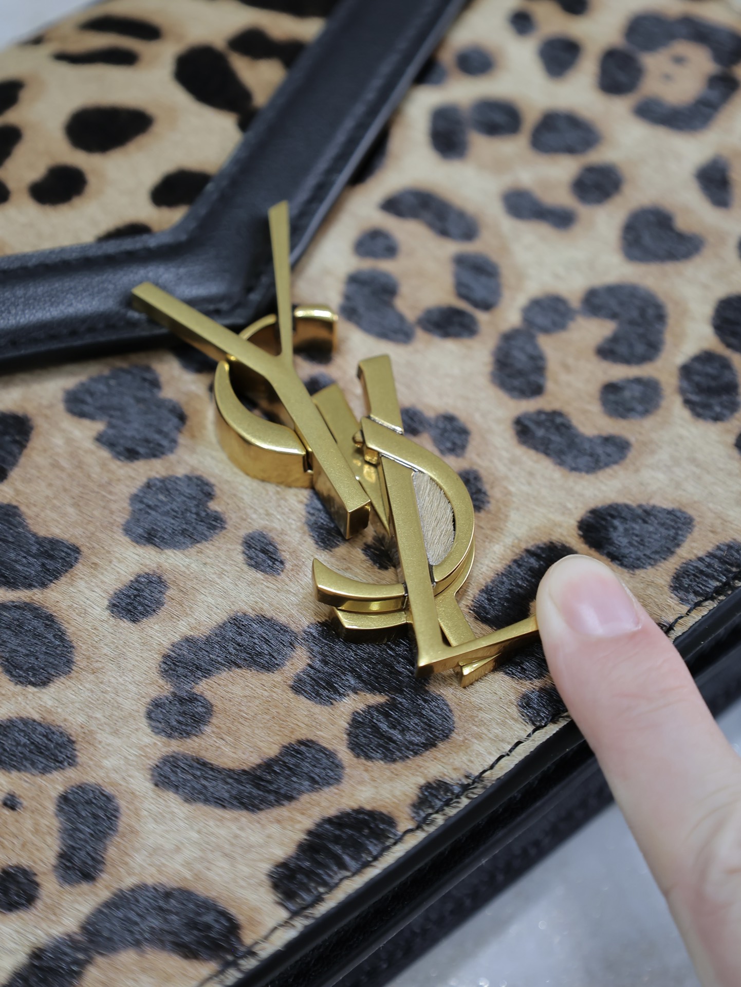 [TOP] Yves Saint Laurent YSL Leopard Print Monogram Cassandra Clasp Bag 22x16.5x5.5cm- Brown&GHW