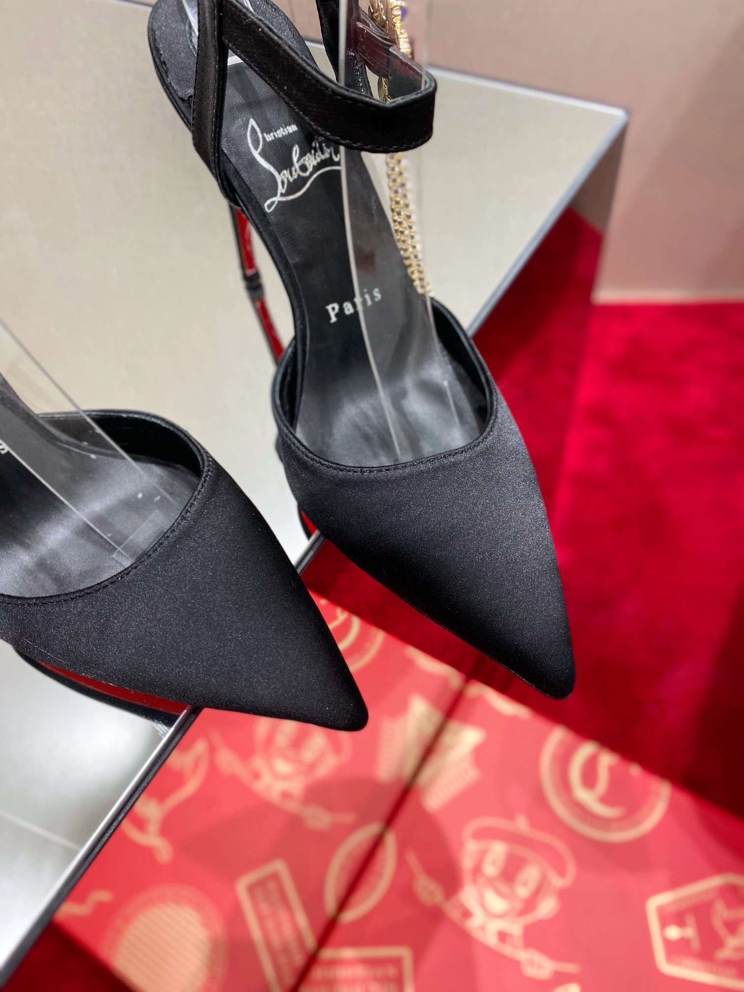 [TOP] Christian Louboutin 10cm High Heel Pumps with Crystal - Black