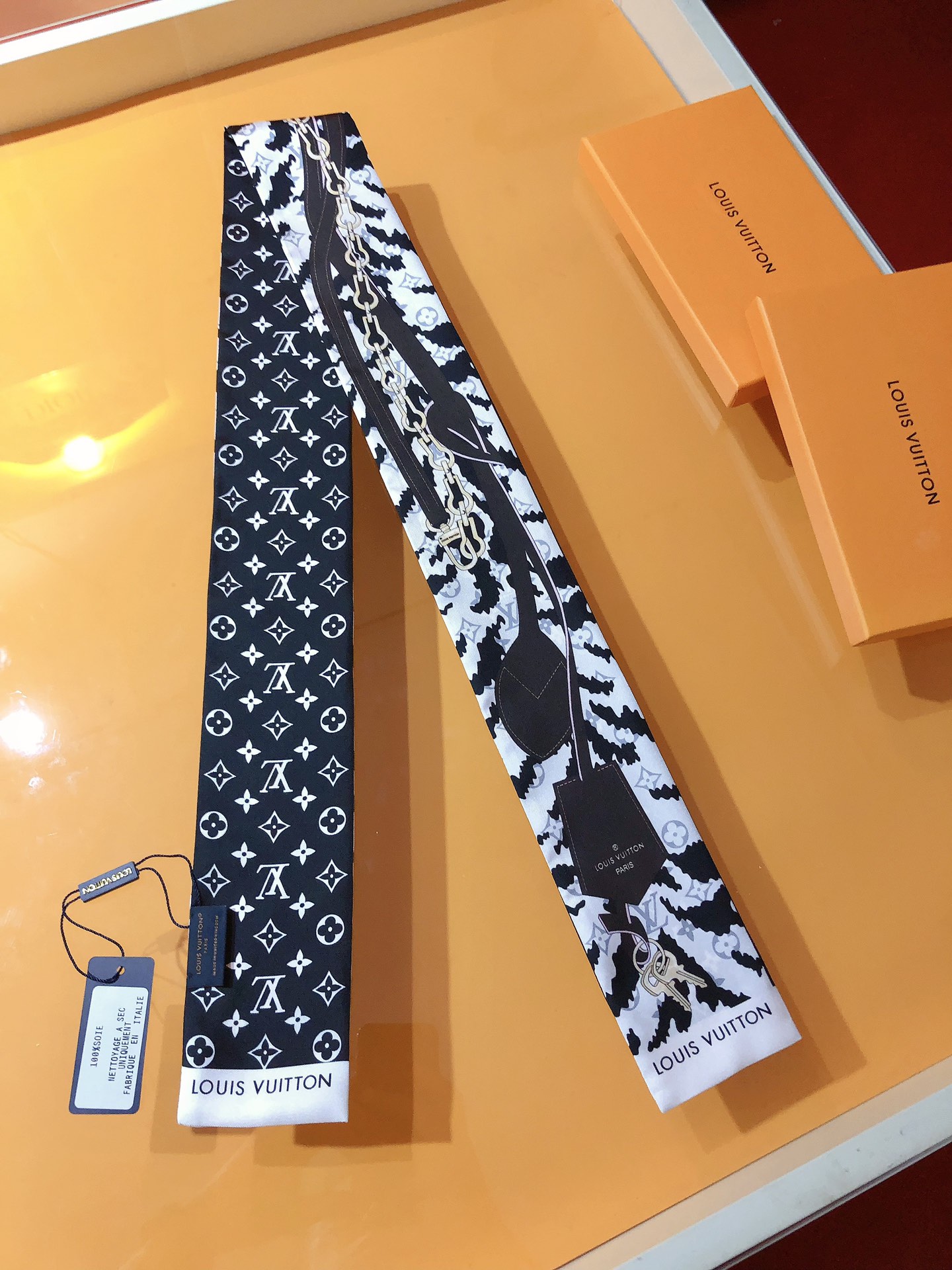 [TOP] Louis Vuitton LV Tigergram Scarf 120x8cm - 2 Color