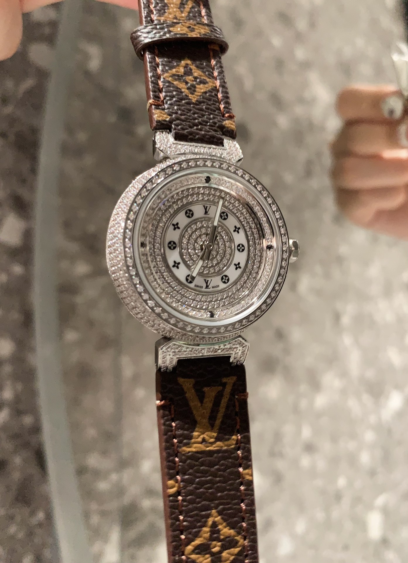 [TOP] Louis Vuitton LV Quartz Movement Watch 36mm - Brown