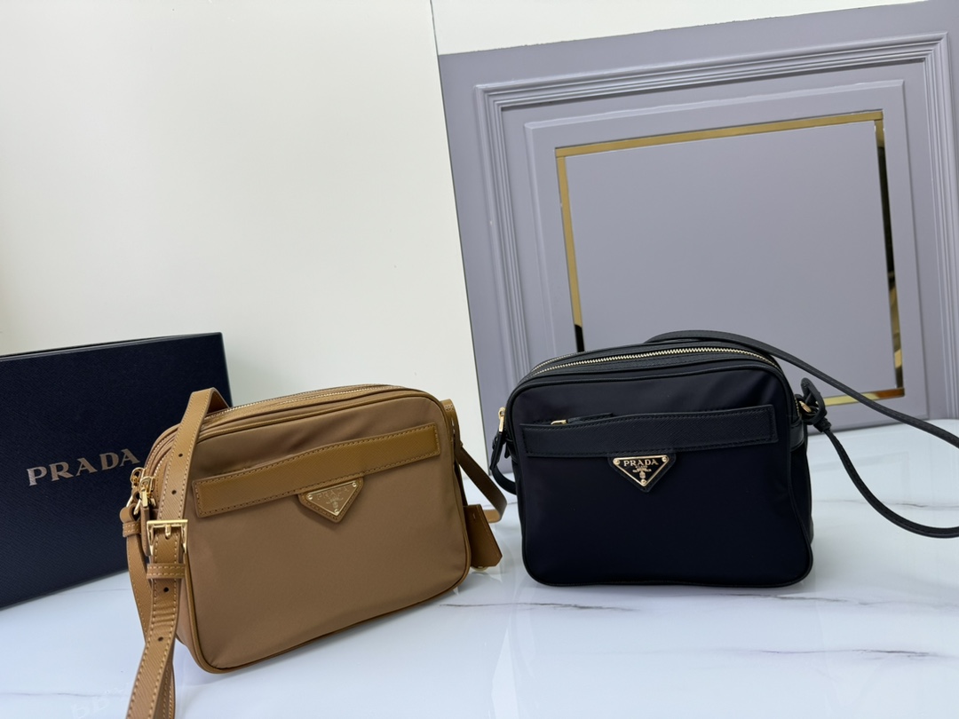 [TOP] PRADA Nylon Bag 21*17*8cm - 2 Colors