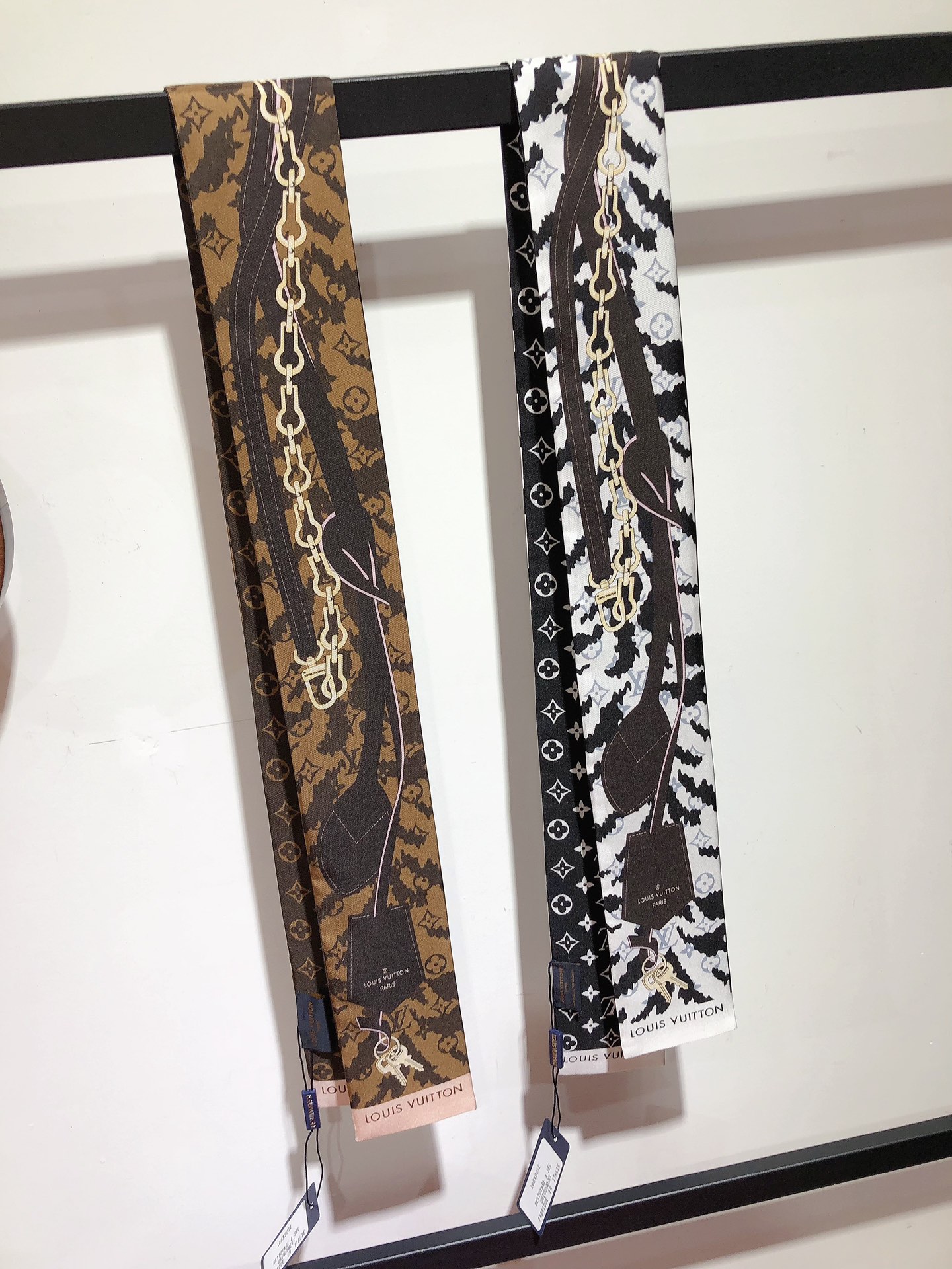 [TOP] Louis Vuitton LV Tigergram Scarf 120x8cm - 2 Color