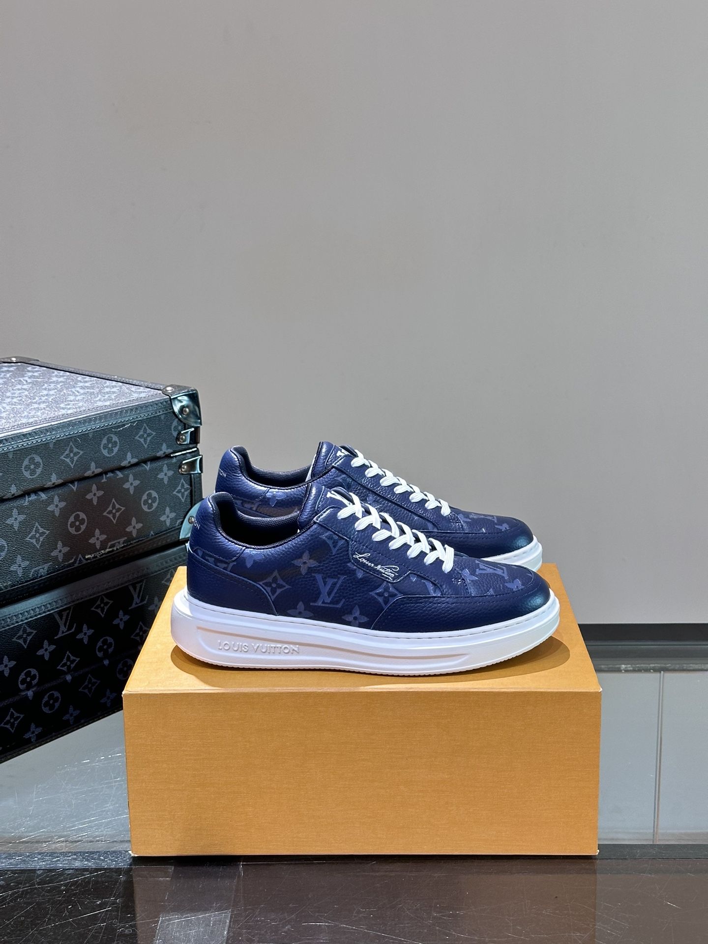 [TOP] Louis Vuitton LV Men's Shoes - 2 Colors