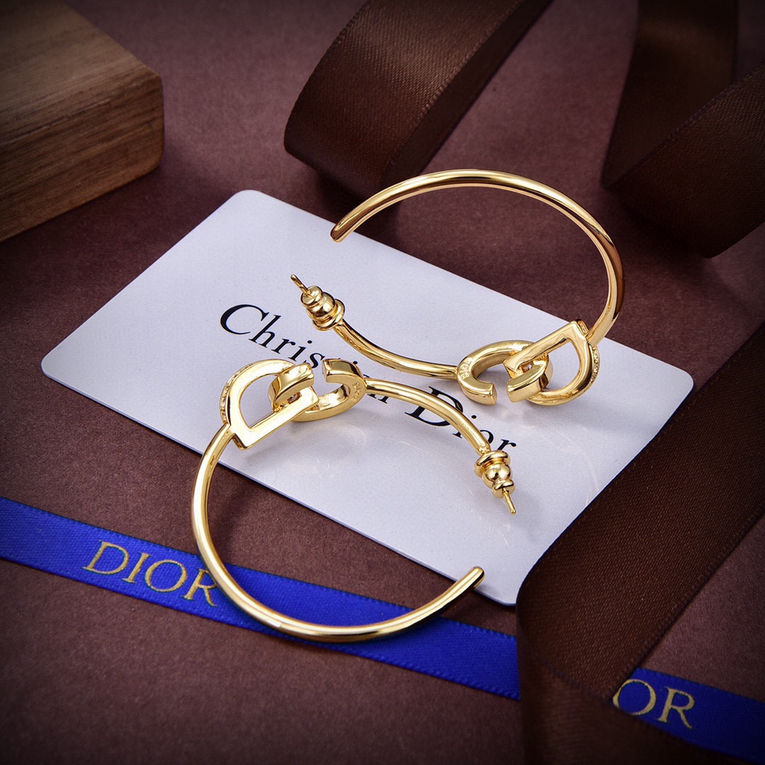 [TOP] Christian Dior Earring - Gold