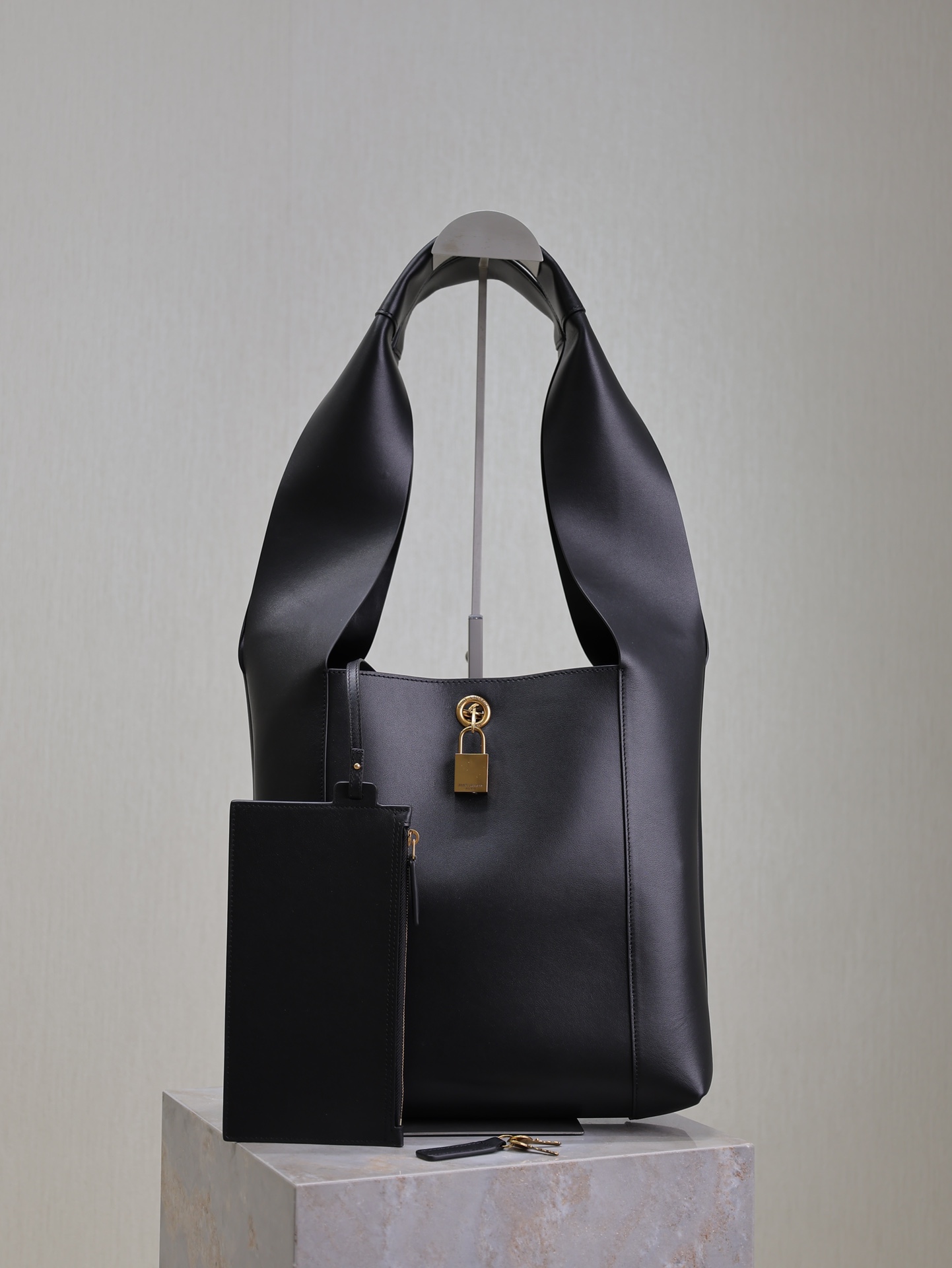 [TOP] Yves Saint Laurent YSL Leather Hobo Bag  27×27×8cm - BLACK&GHW