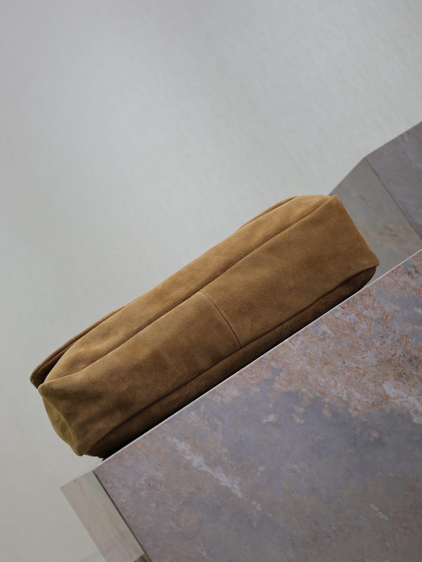 [TOP] Yves Saint Laurent YSL Jamie 4.3 Suede Shoulder Bag 43×29×9cm  - Brown