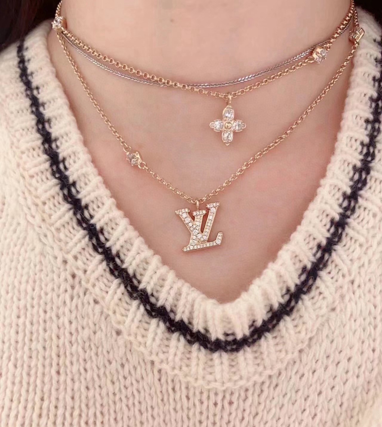 [TOP] Louis Vuitton LV Necklaces + Bracelets - Gold
