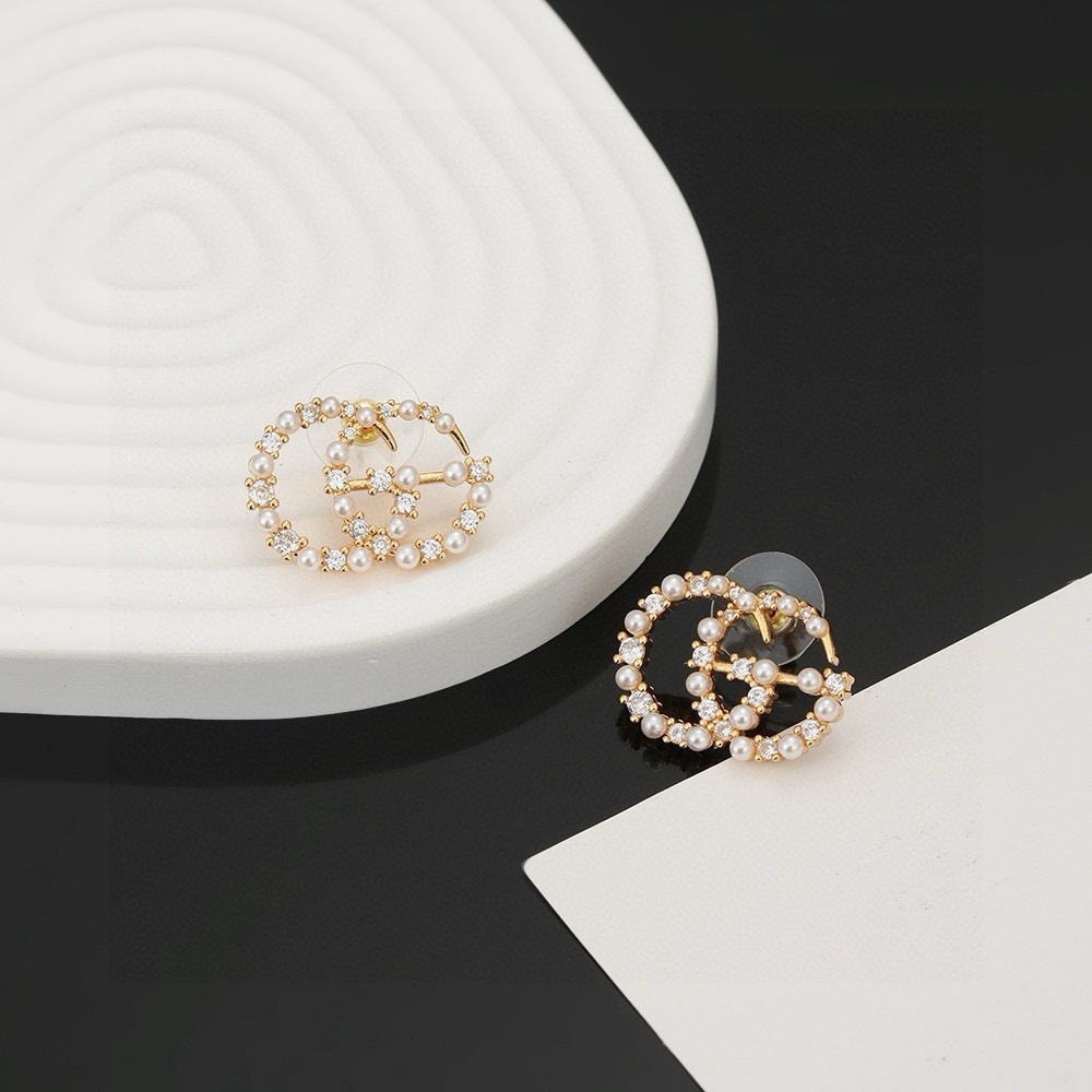[TOP] GUCCI Stud Pearl Earrings - Gold