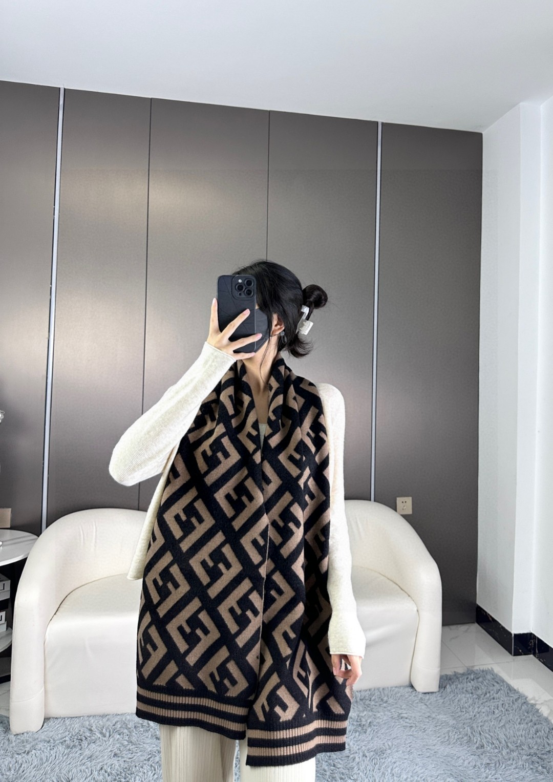 [TOP] FENDI Wool Monogram Rectangle Scarf