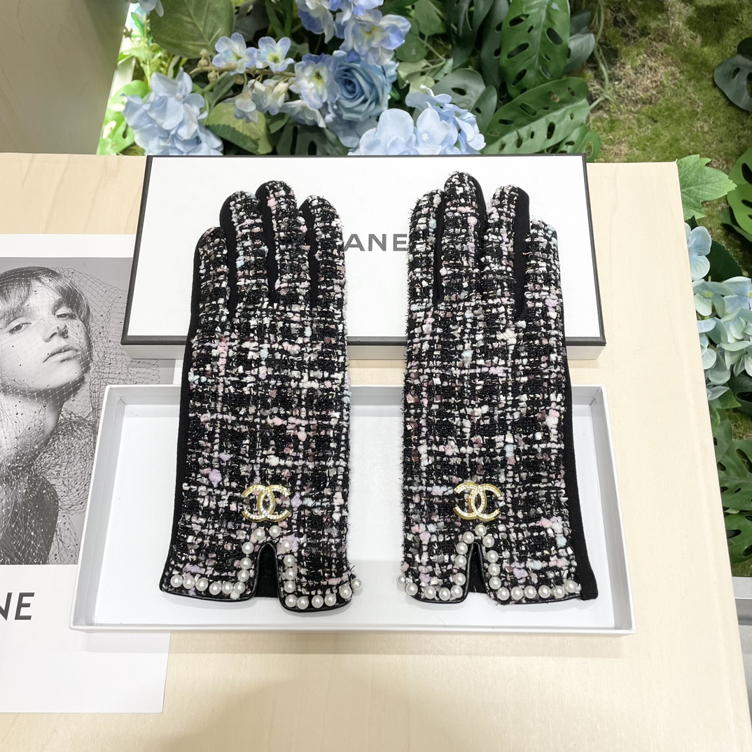 [TOP] CHANEL Pearl Gloves  - Black