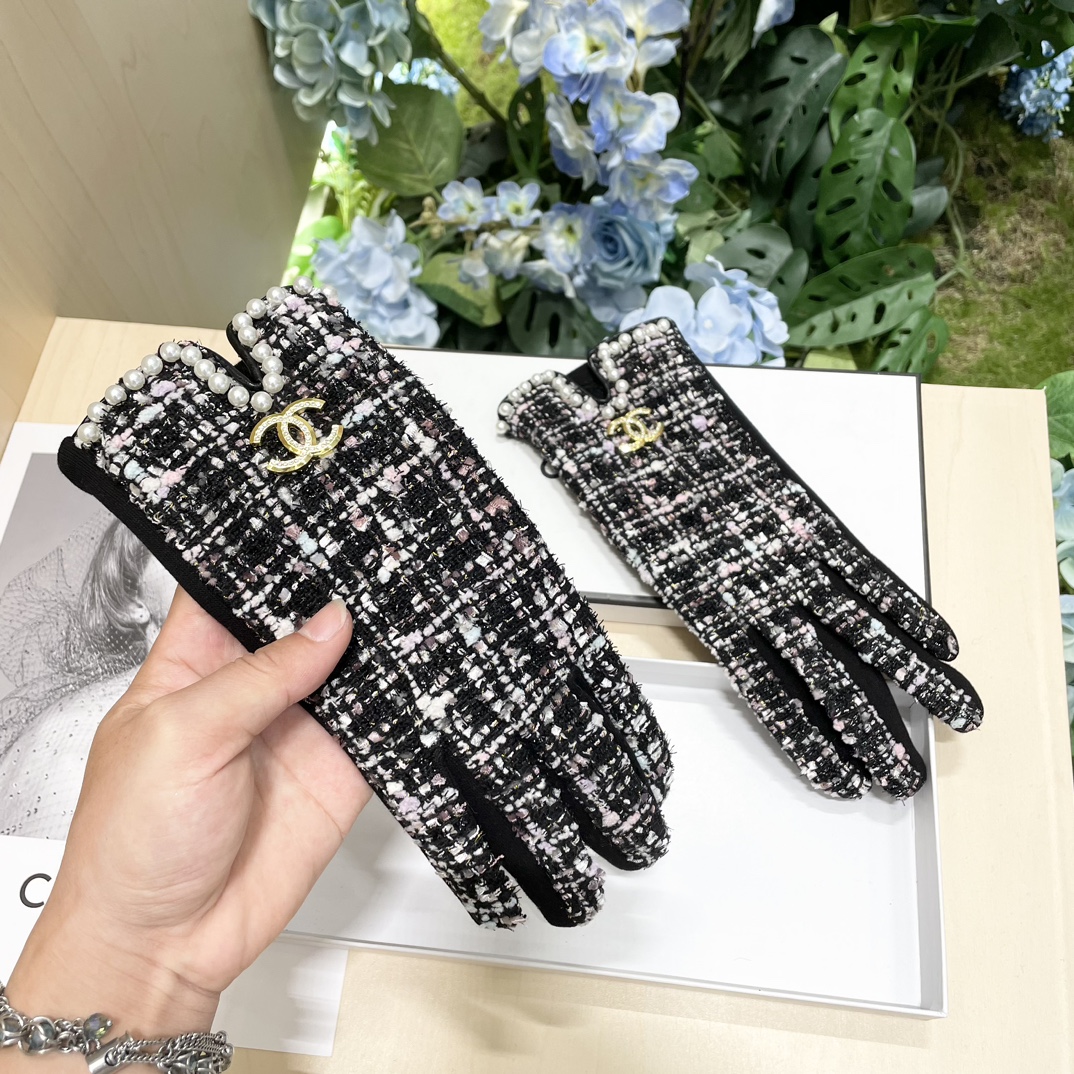 [TOP] CHANEL Pearl Gloves  - Black