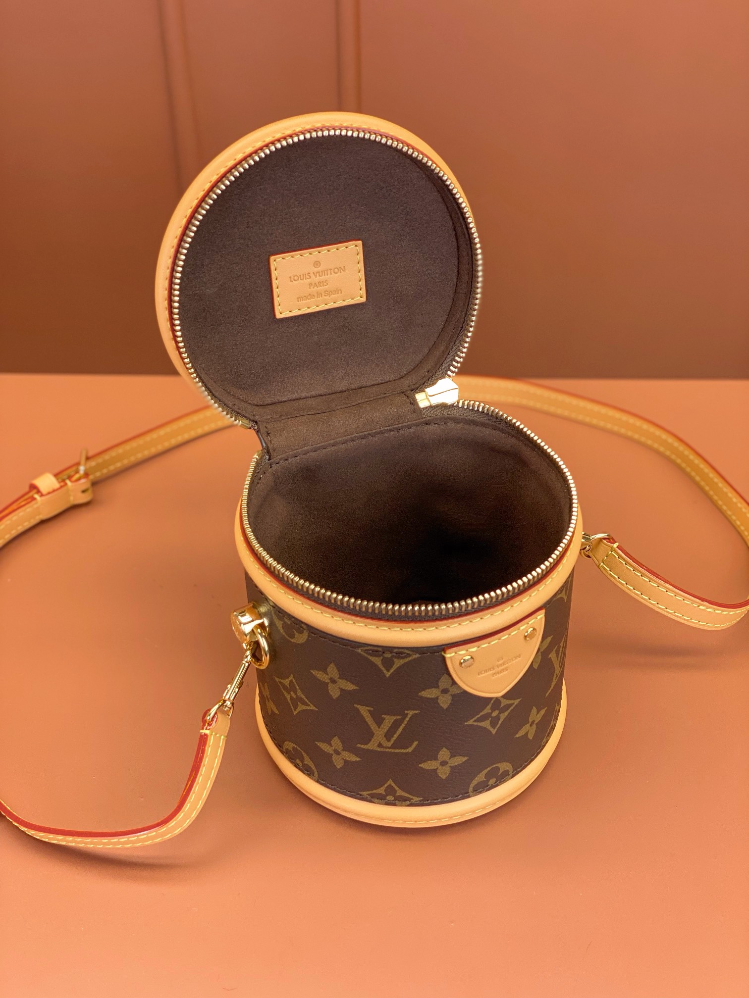 [TOP] Louis Vuitton LV L*V Giant Monogram Vanity Bag 14.5x14x12cm - Brown