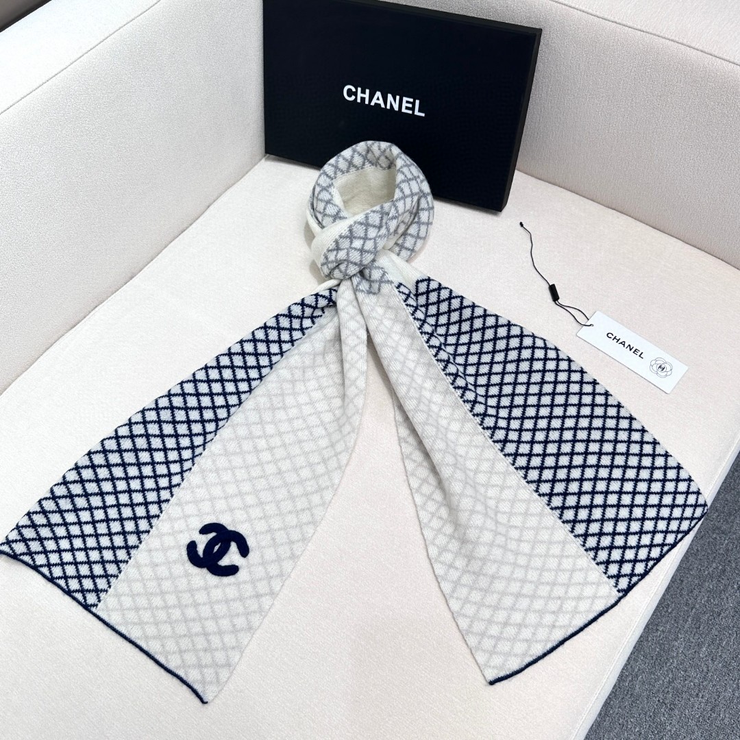 [TOP] Chanel Cashmere Scarf 38 x 190 cm
