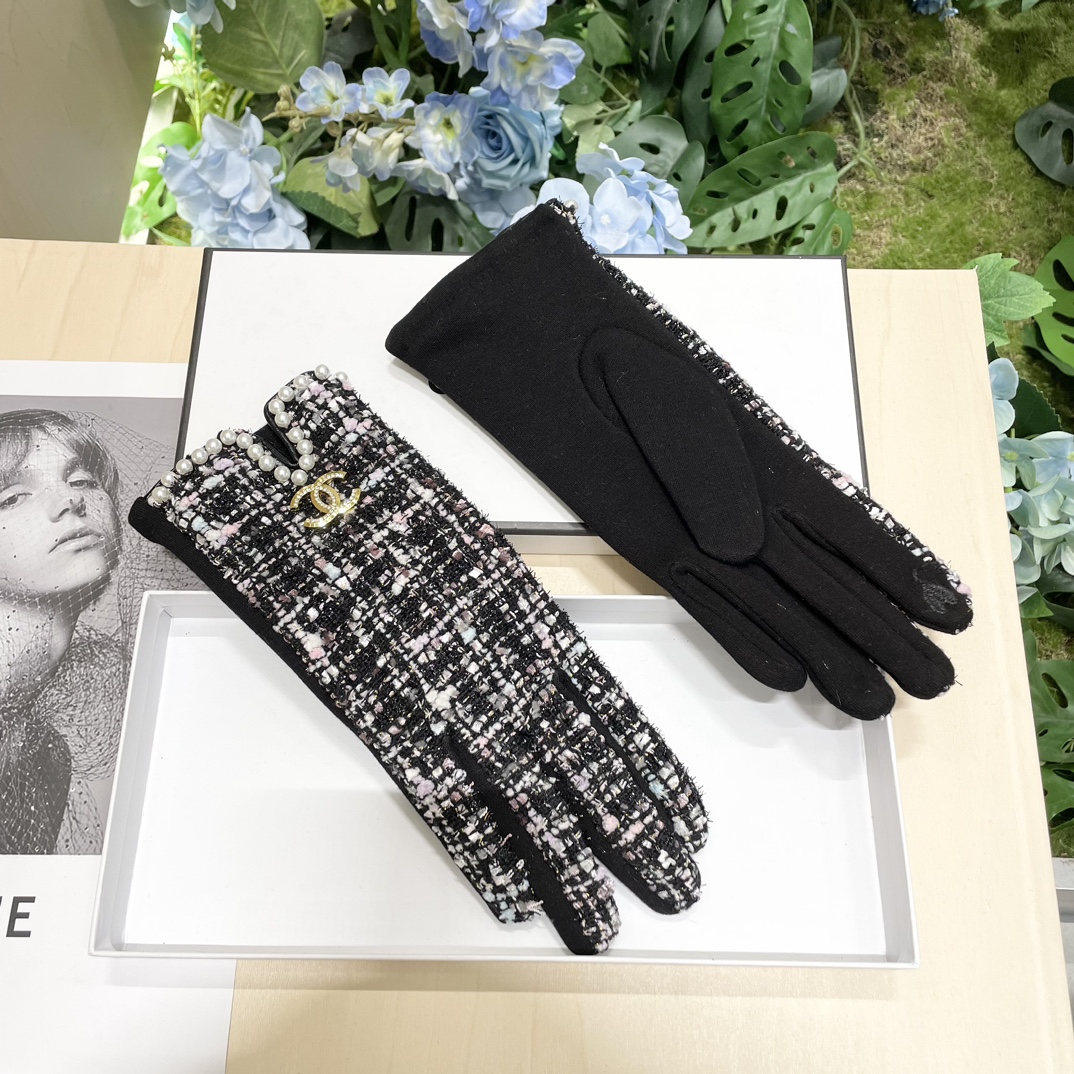 [TOP] CHANEL Pearl Gloves  - Black