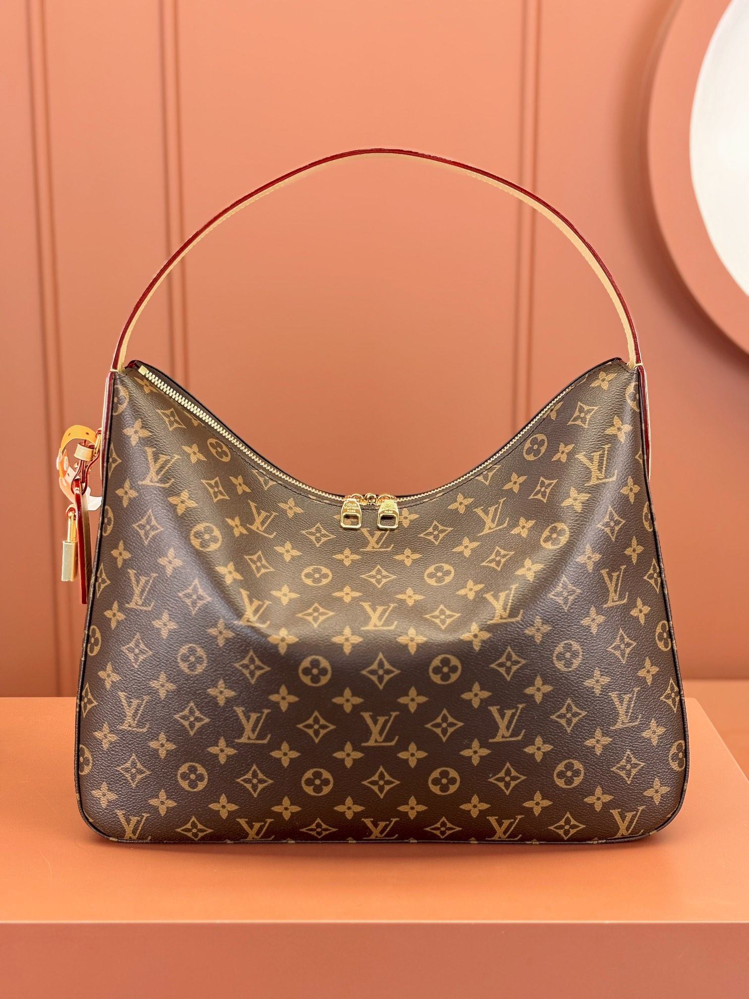[TOP] Louis Vuitton LV L*V Grand Palais Monogram Bag 40x31x11cm