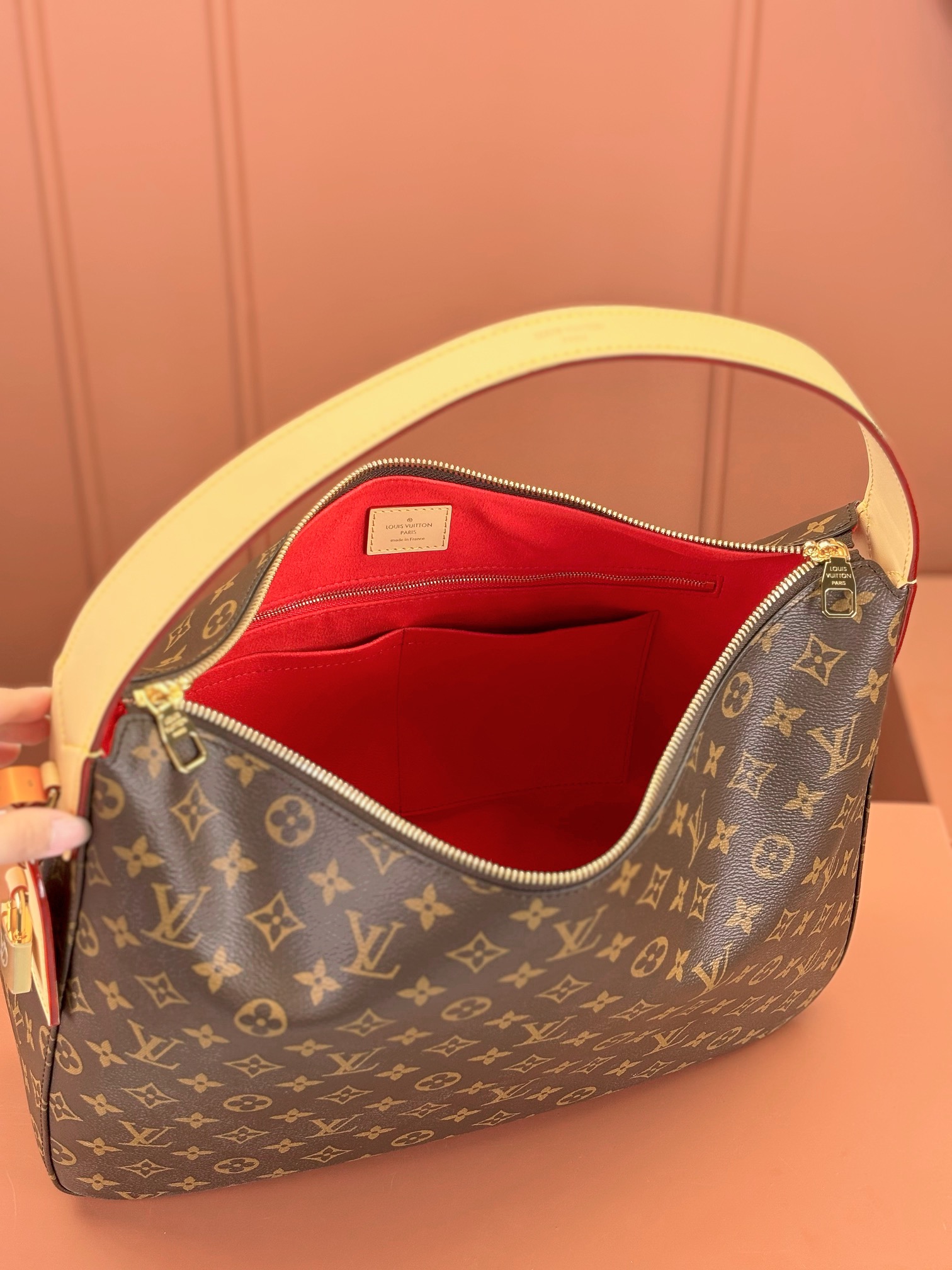 [TOP] Louis Vuitton LV L*V Grand Palais Monogram Bag 40x31x11cm