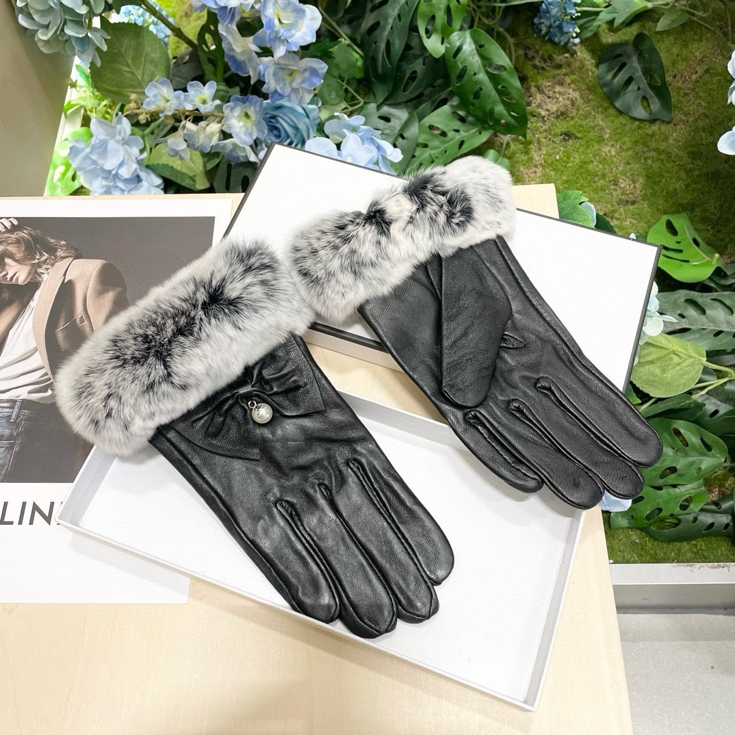 [TOP] CHANEL Gloves with Fur - Black