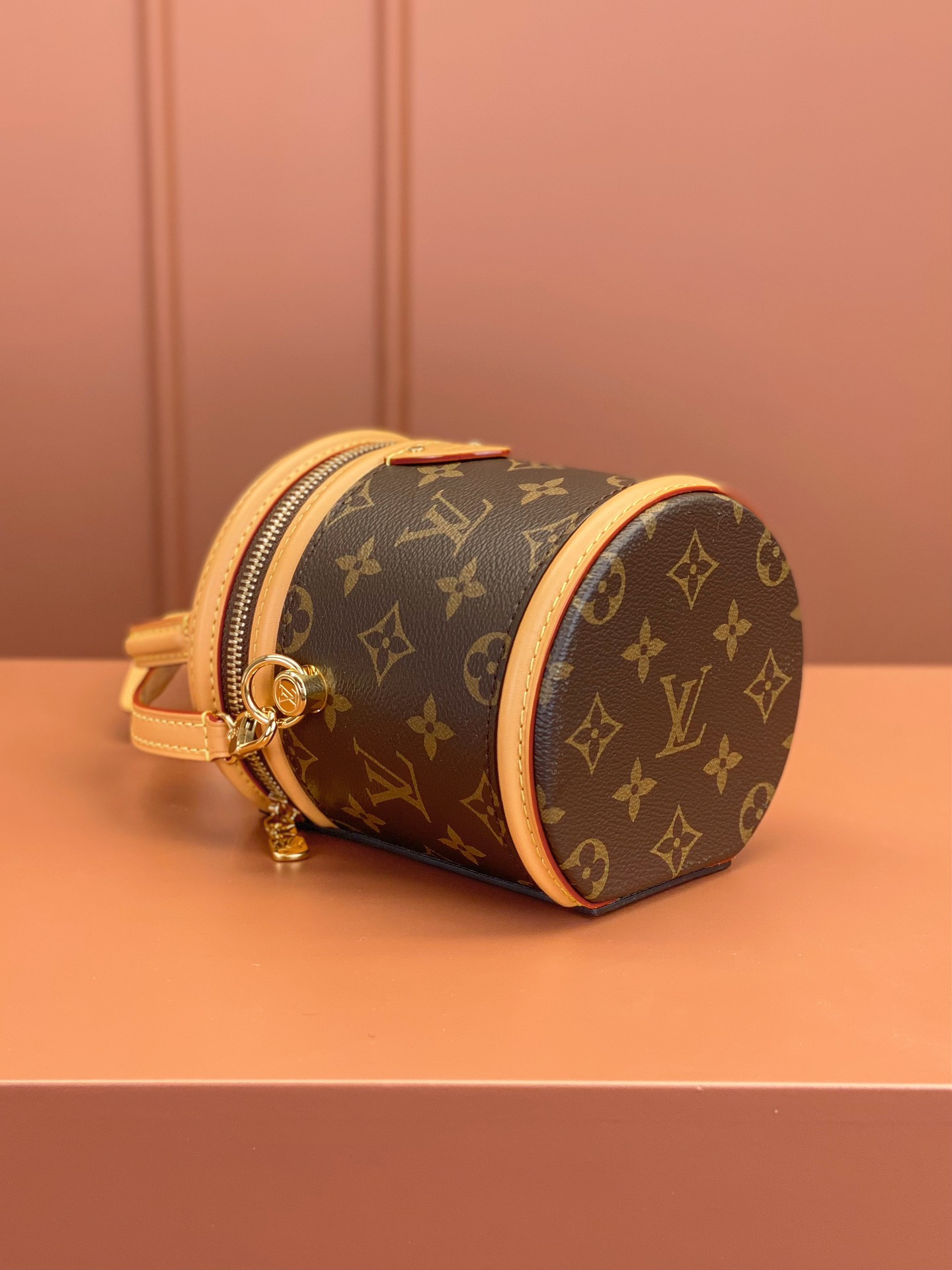 [TOP] Louis Vuitton LV L*V Giant Monogram Vanity Bag 14.5x14x12cm - Brown