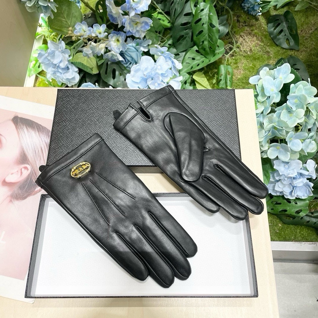 [TOP] PRADA Sheepskin Gloves - Black