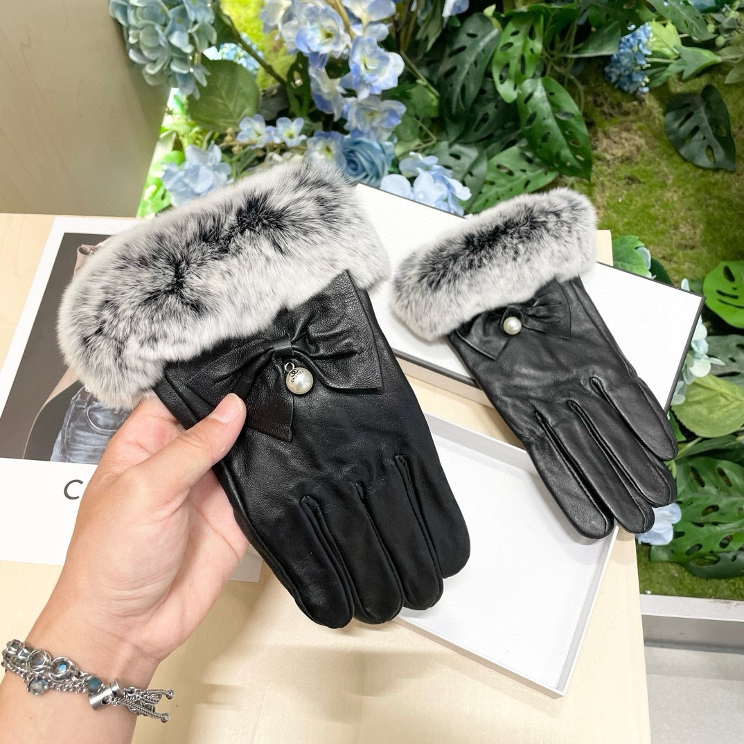 [TOP] CHANEL Gloves with Fur - Black