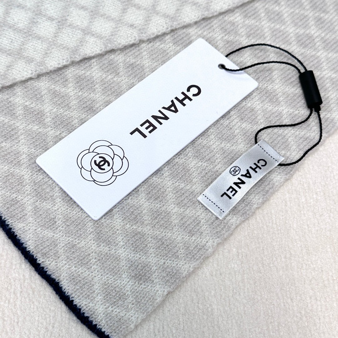[TOP] Chanel Cashmere Scarf 38 x 190 cm