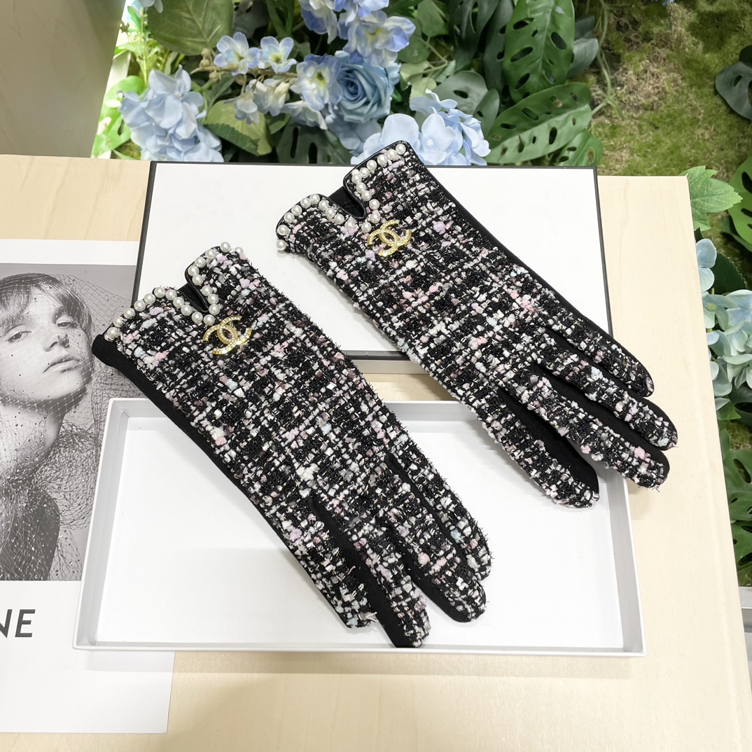 [TOP] CHANEL Pearl Gloves  - Black