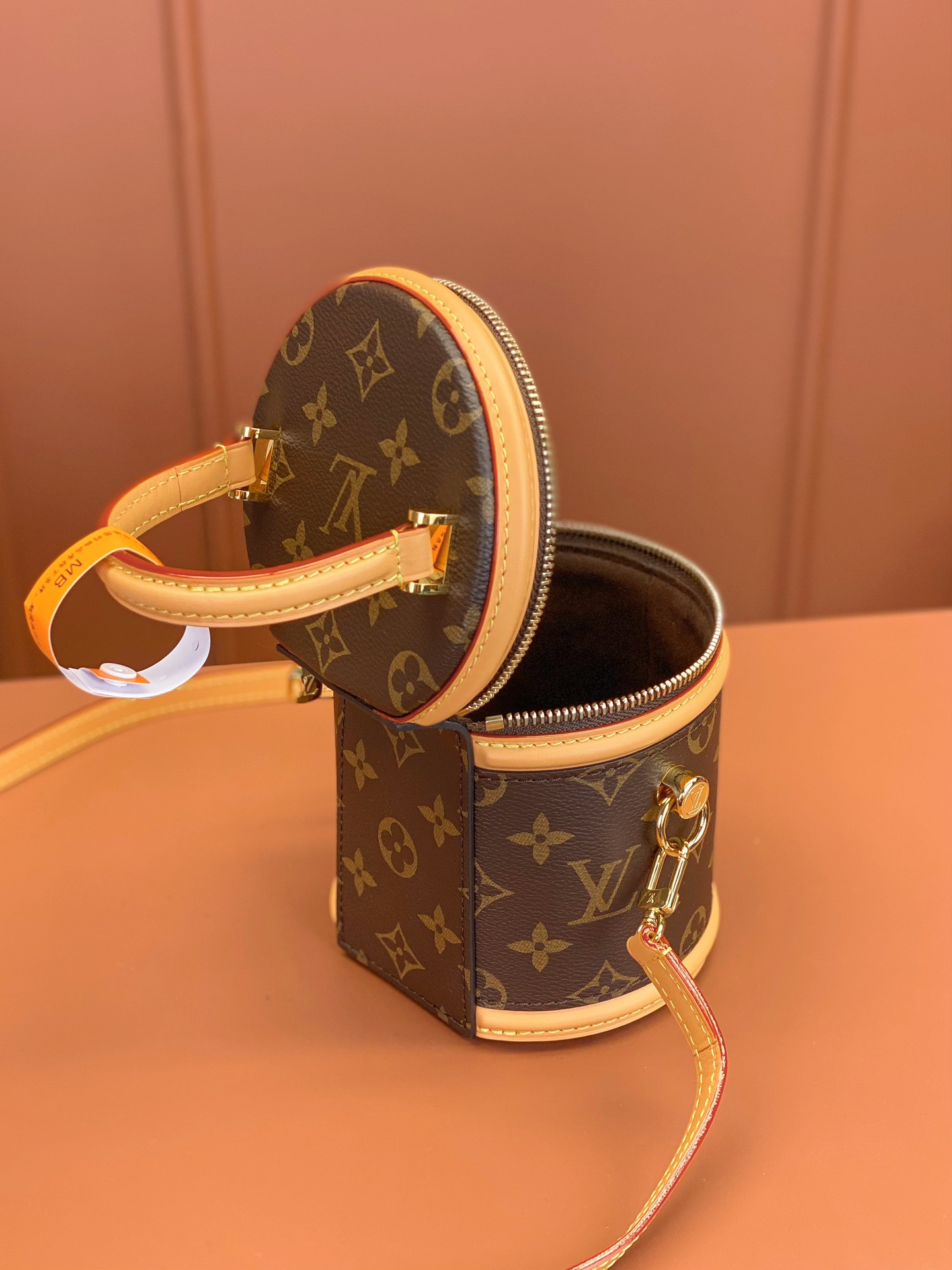 [TOP] Louis Vuitton LV L*V Giant Monogram Vanity Bag 14.5x14x12cm - Brown