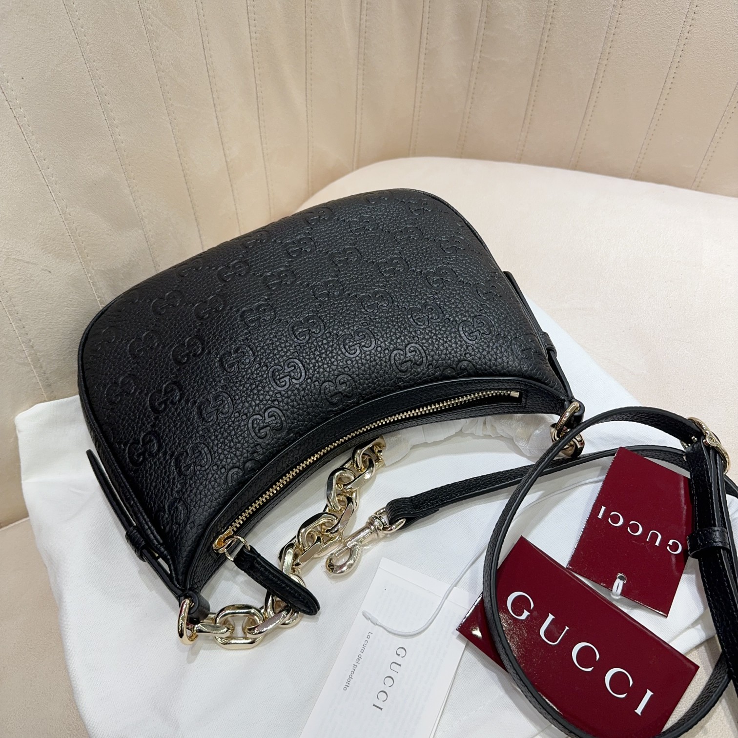 [TOP] GUCCI G*G Emblem bag Small Half-Moon Bag 25.5*20*5cm - Black