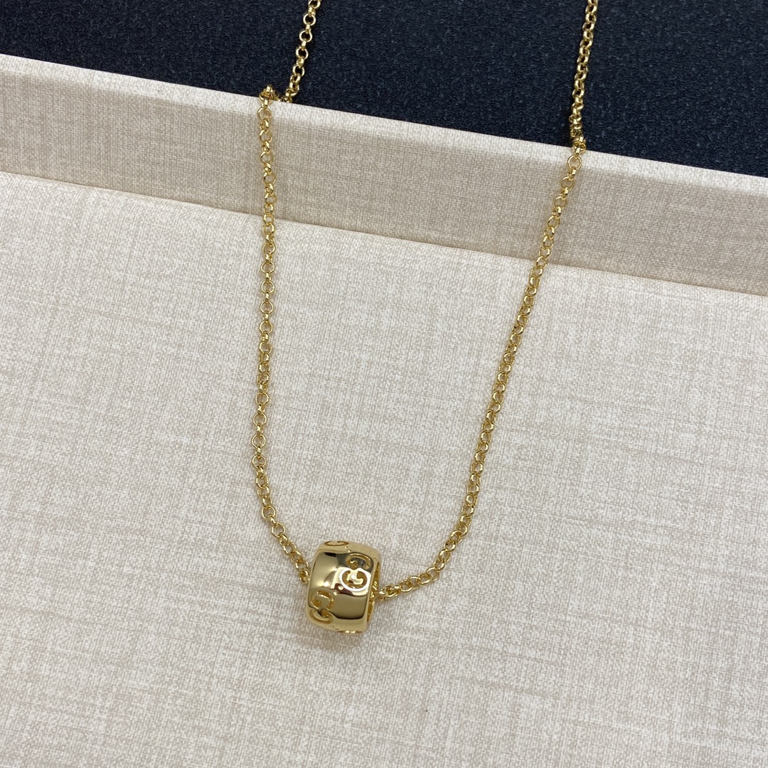 [TOP] GUCCI GG Ring + Earrings + Necklace - Gold