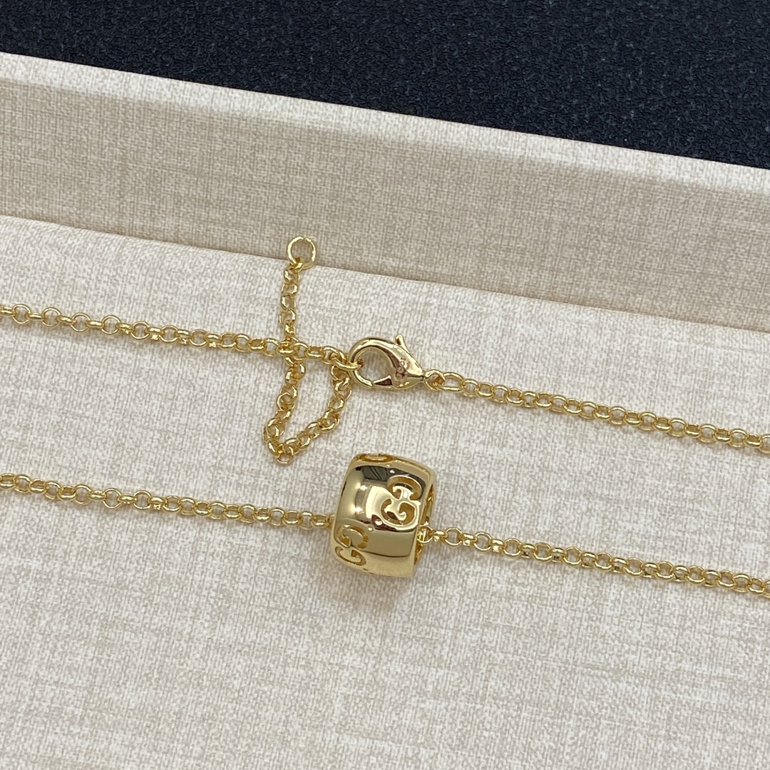 [TOP] GUCCI GG Ring + Earrings + Necklace - Gold