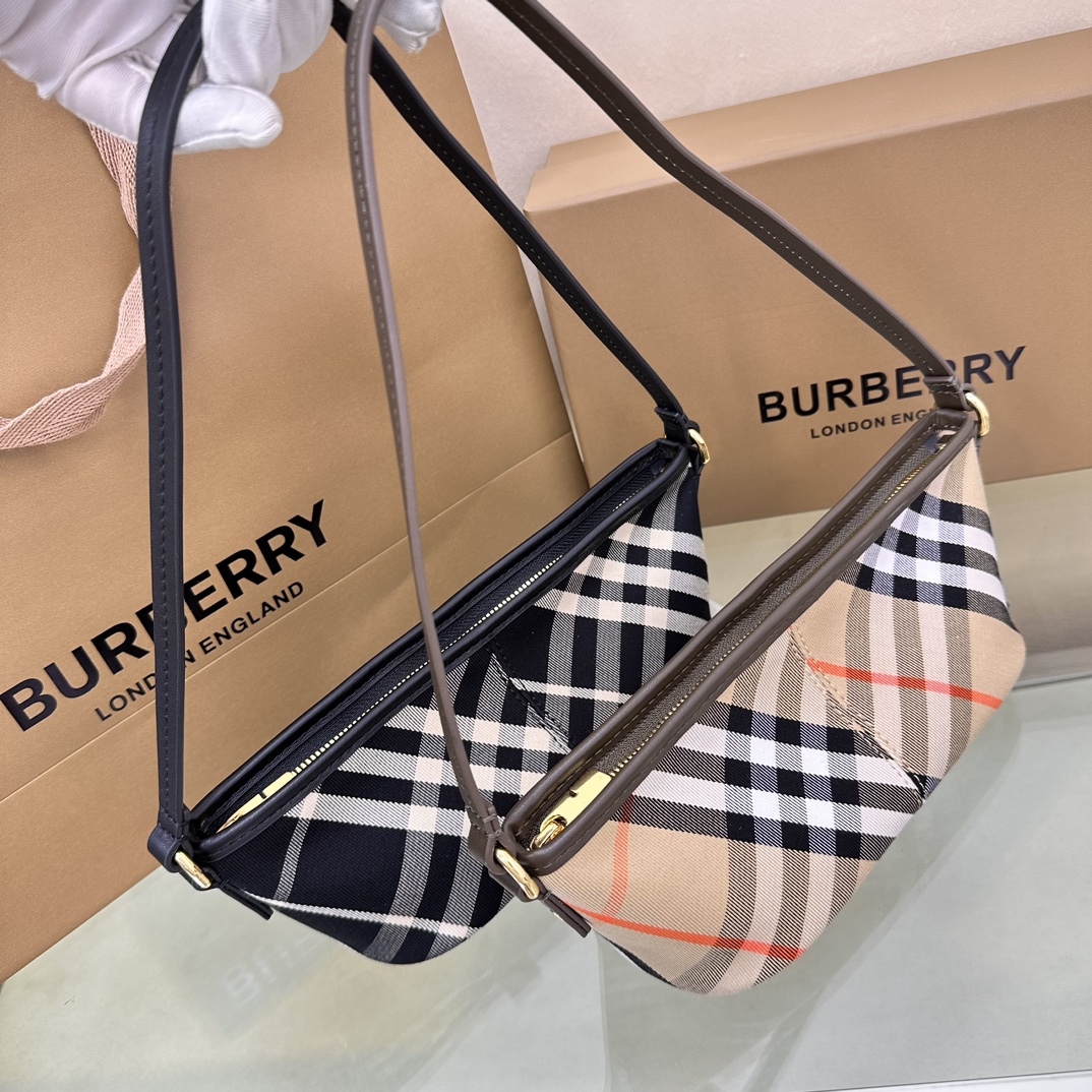 [TOP] BURBERRY Armpit Bag 20x10x9cm -  2 Color