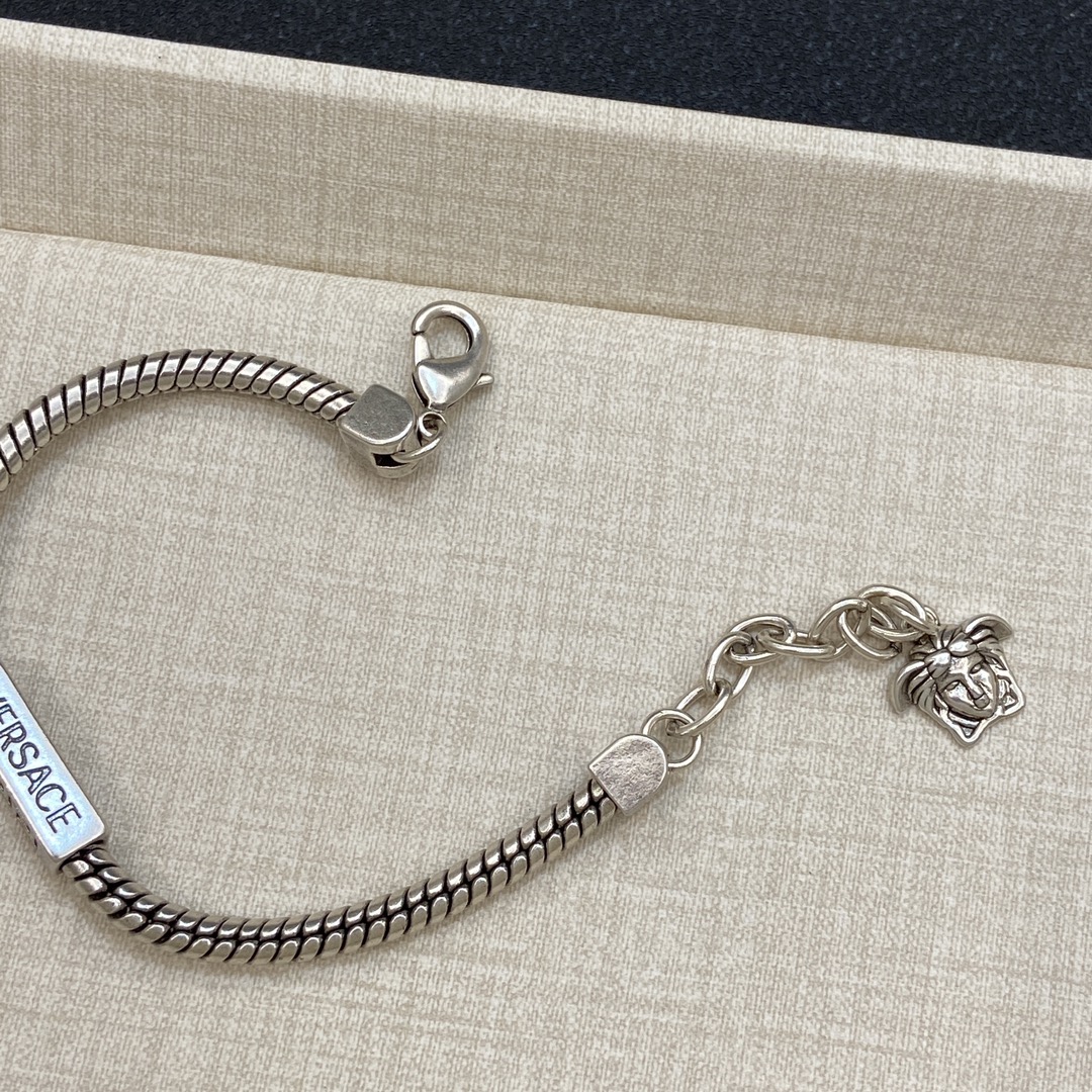 [TOP] VERSACE Bracelet - Silver
