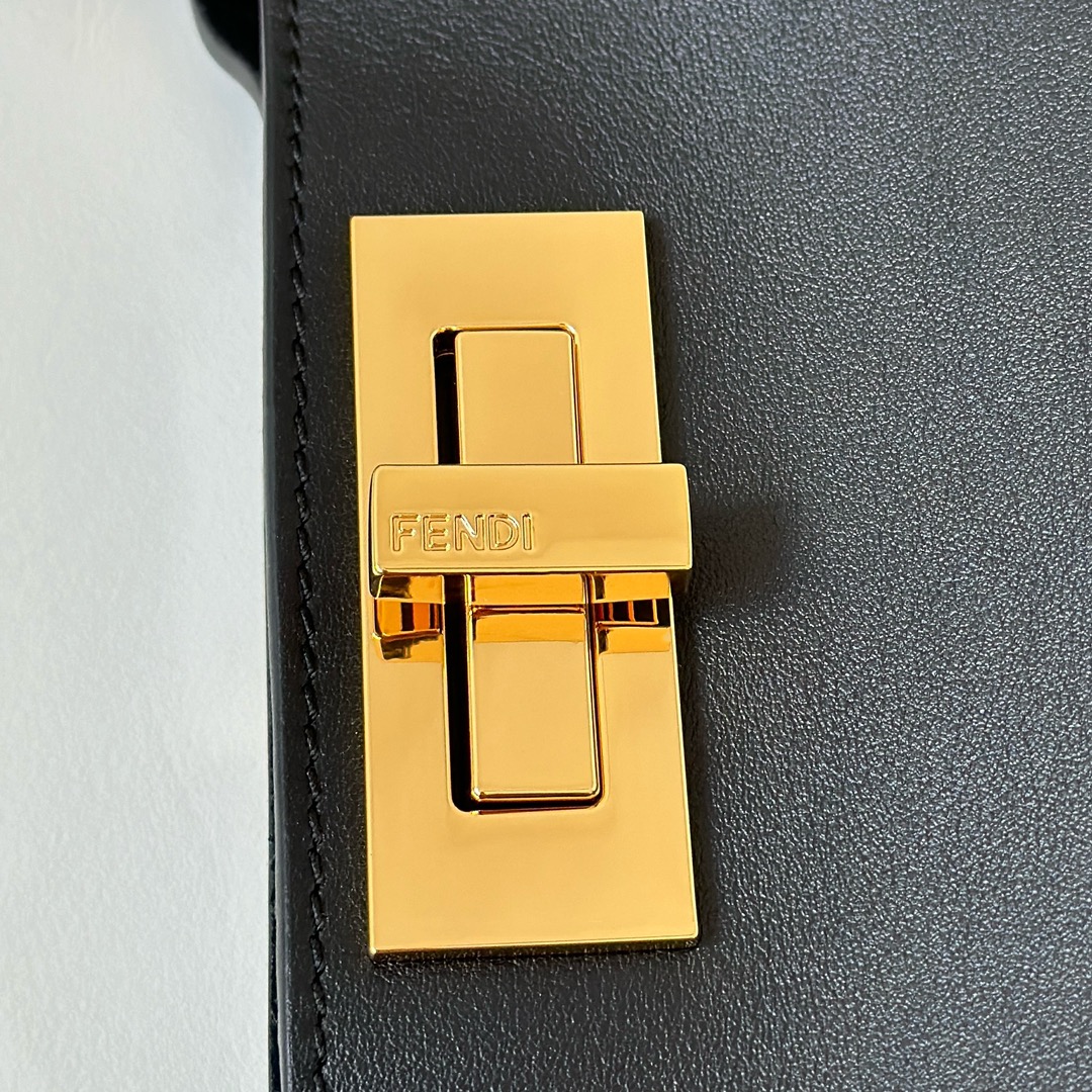 [TOP] FENDI Peekaboo Medium Cowhide Bag 33×10×25.5cm - 4 Colour