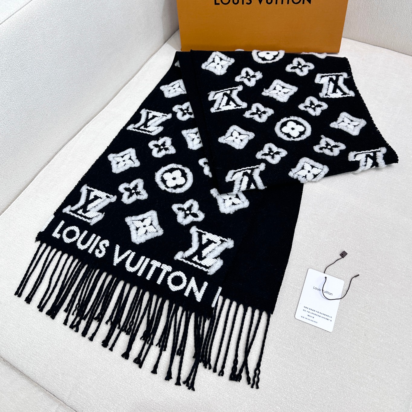 [TOP] Louis Vuitton LV Scarf 34 x 220 cm - Black
