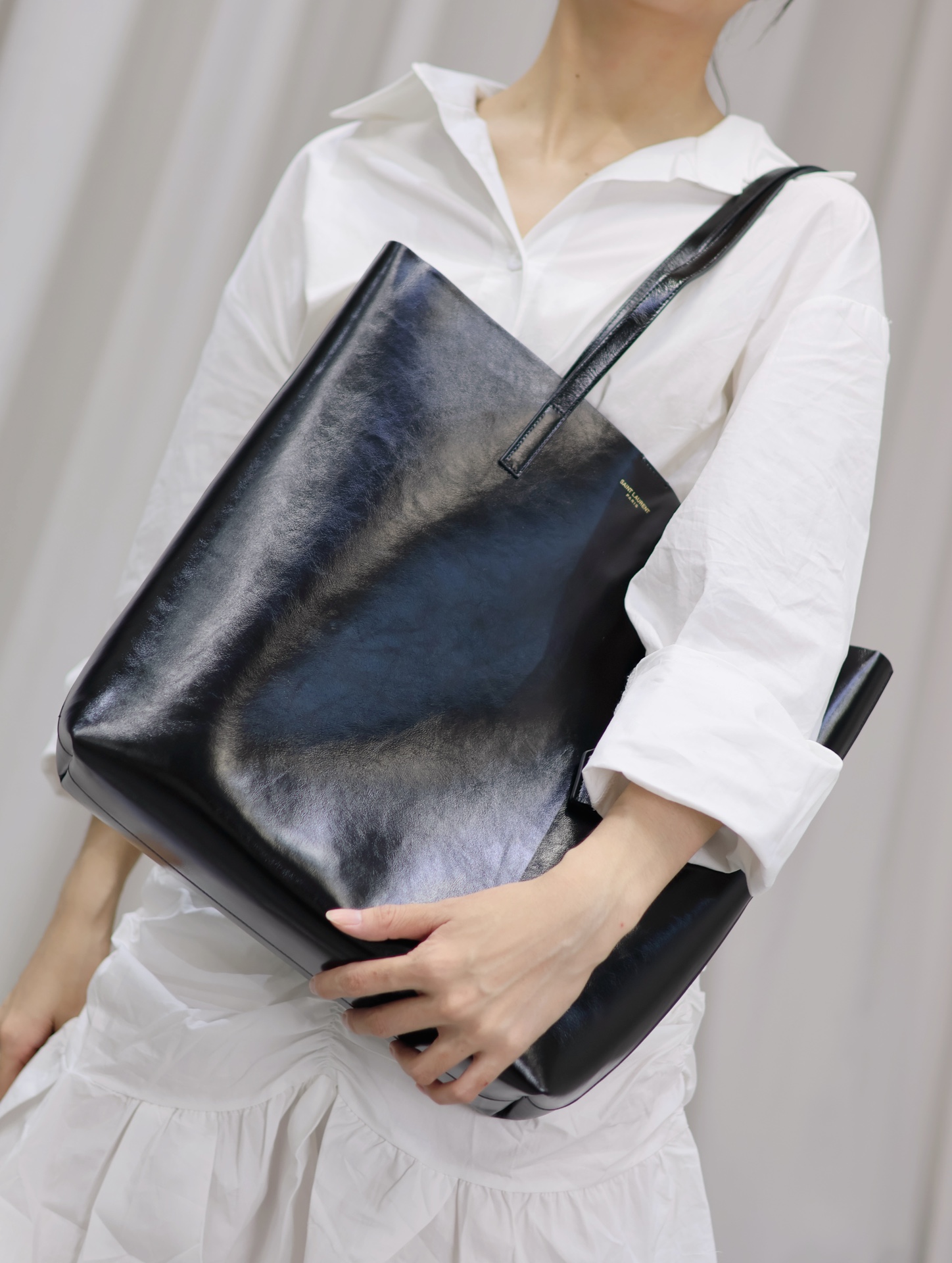 [TOP] Yves Saint Laurent YSL Wax leather Shopping Tote Bag 32.5×35×10.5cm - Black