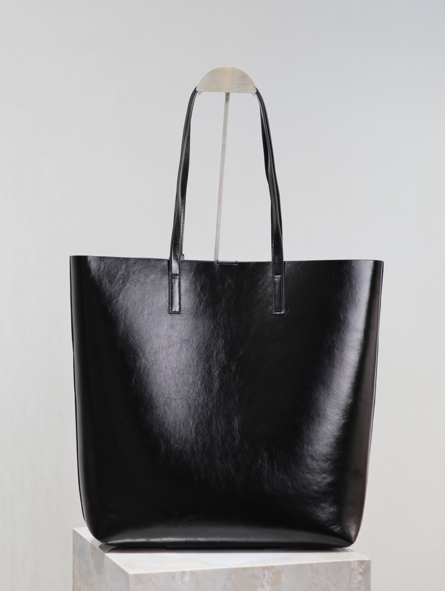 [TOP] Yves Saint Laurent YSL Wax leather Shopping Tote Bag 32.5×35×10.5cm - Black