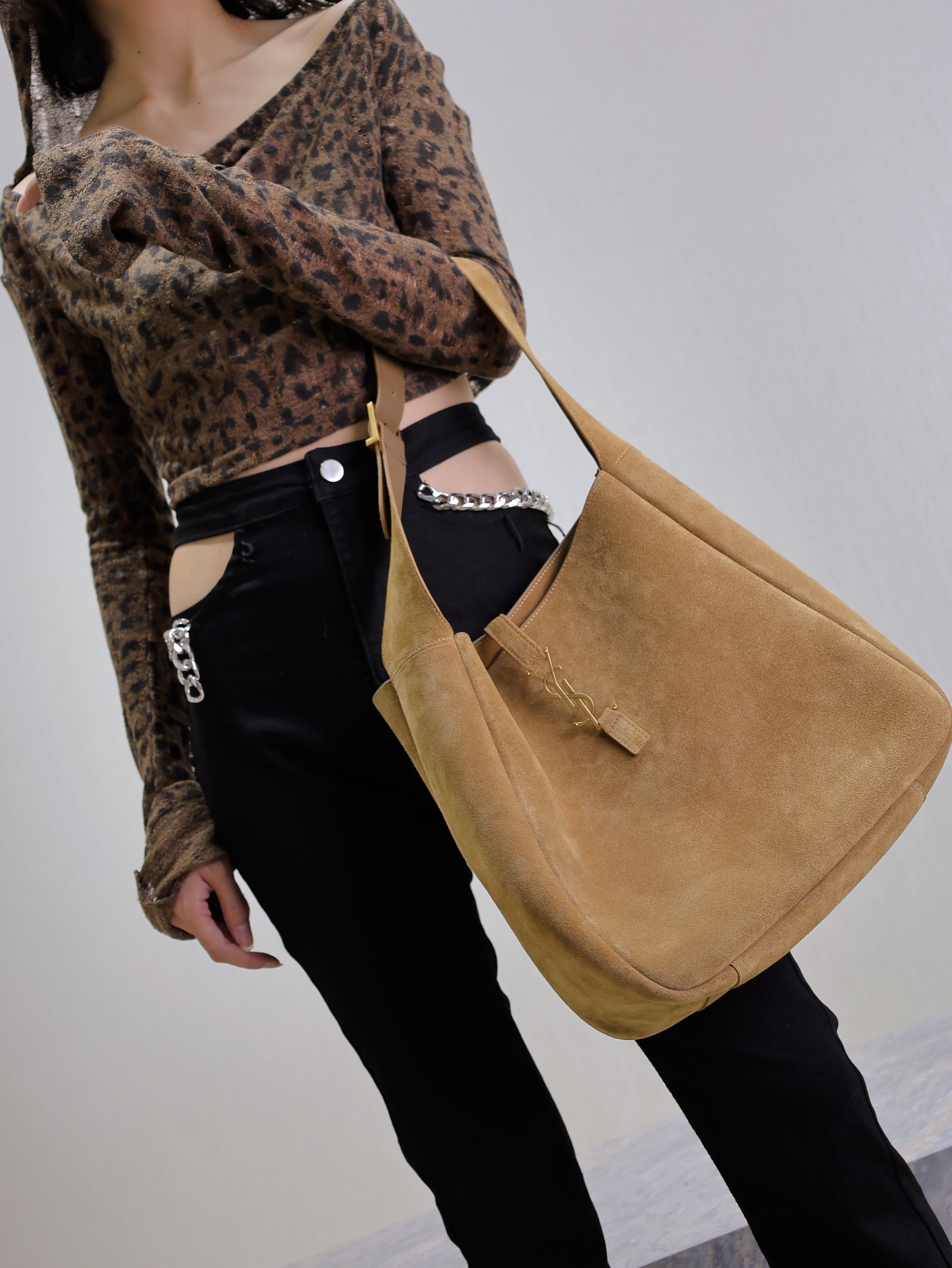 [TOP] Yves Saint Laurent YSL Suede Large Hobo Bag 30x31x13cm - Brown&GHW